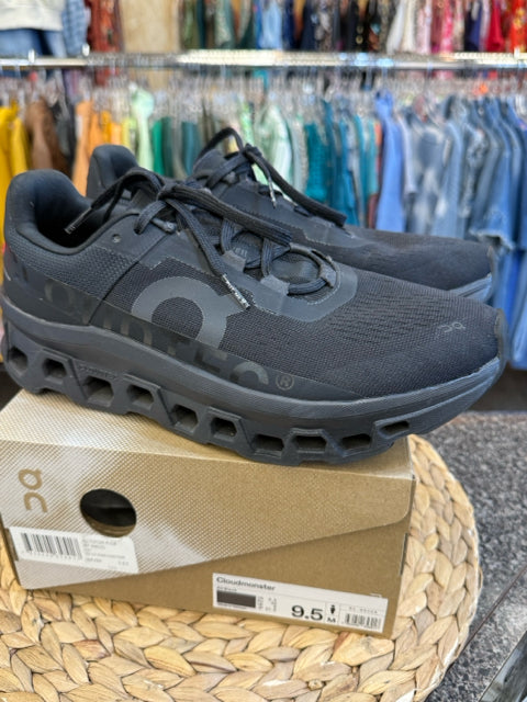Pre-owned On Cloud Black SHOE SIZE 9.5 MENS Designer Sneaker