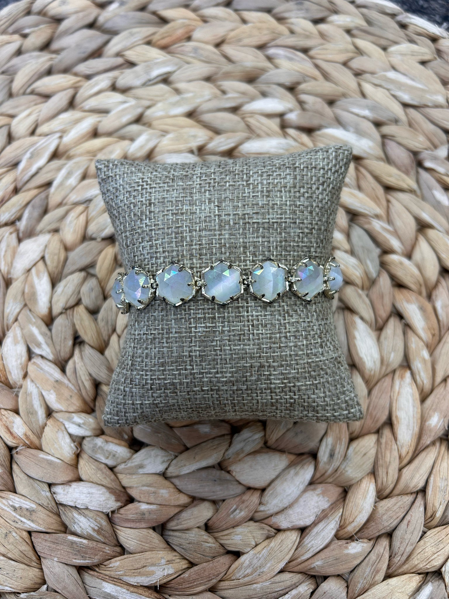 Pre-owned KENDRA SCOTT Opal Gold Designer Bracelet
