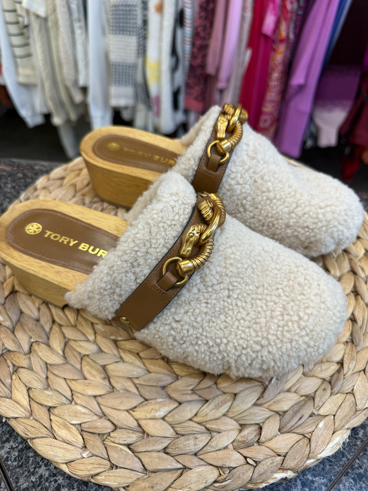 Pre-owned TORY BURCH Cream Brown Trim Size 7.5 Shoe
