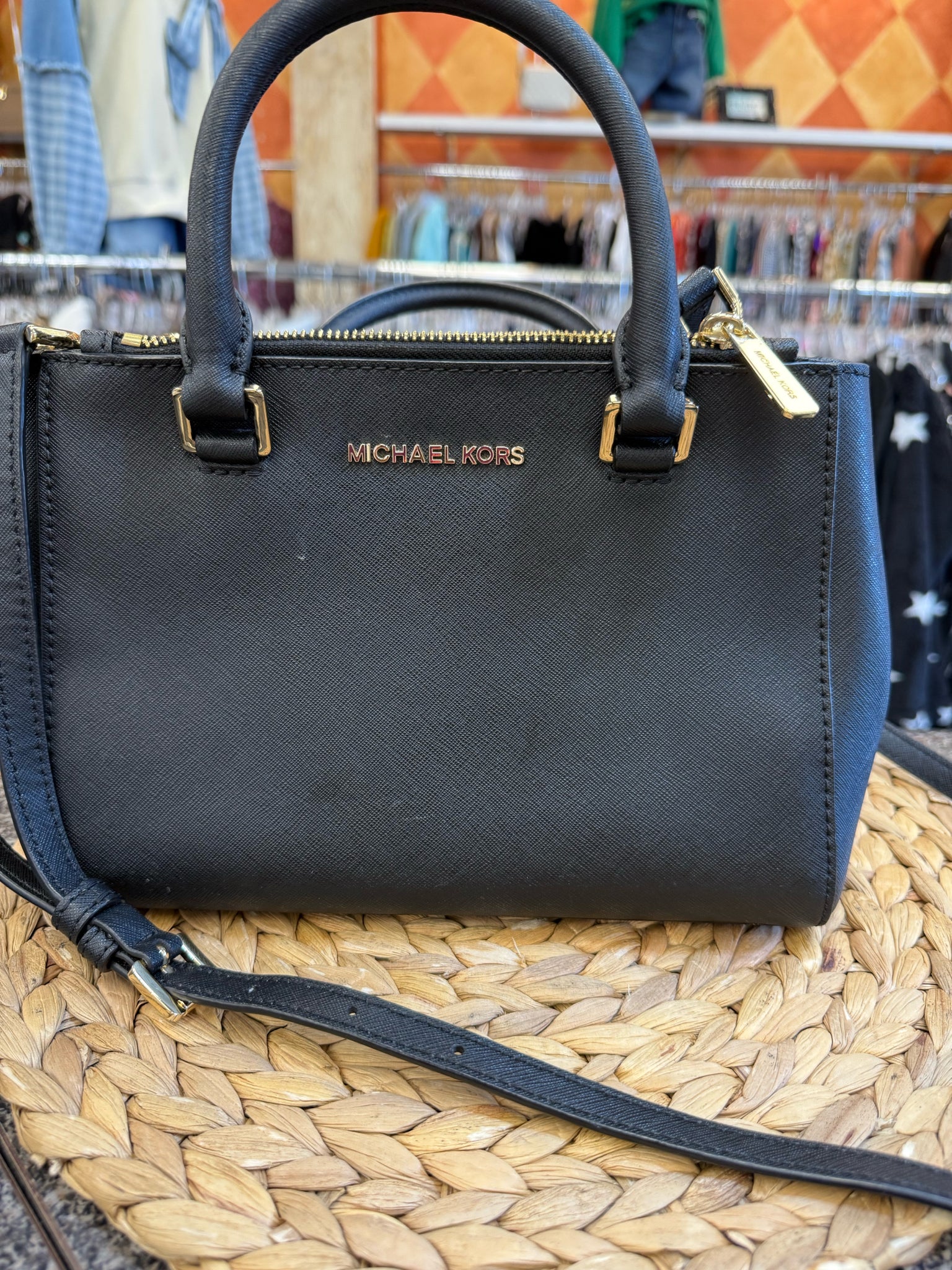 Pre-owned MICHAEL KORS Black Gold Crossbody Designer Purse
