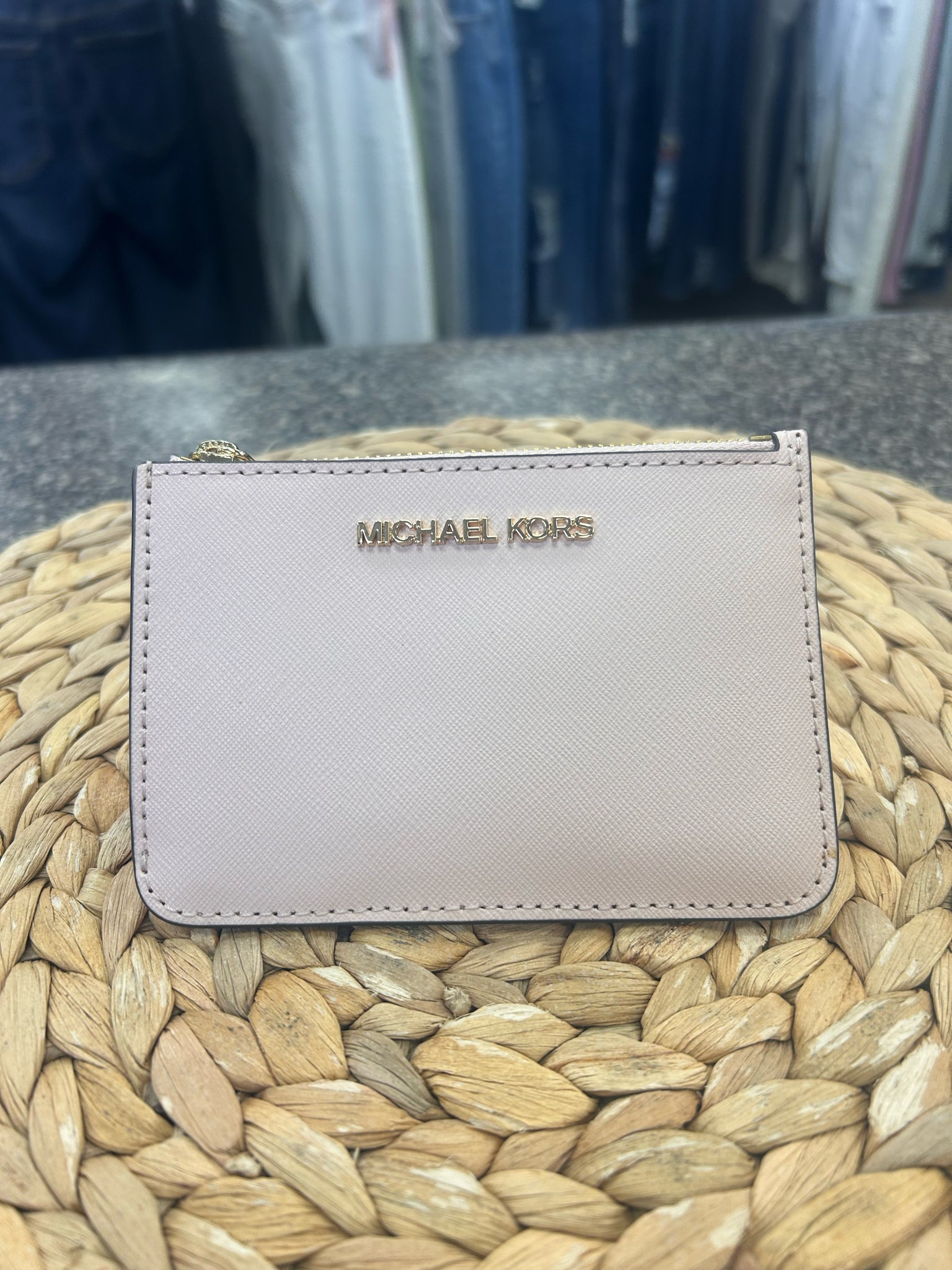 New Without Tag MICHAEL KORS Light pink Gold Trim COIN PURSE
