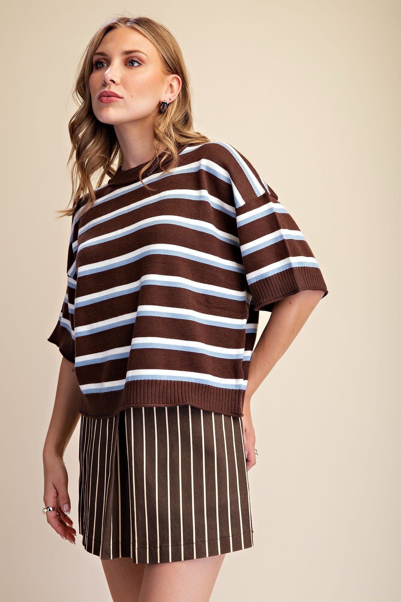 New GLAM Brown Pinstripe Light Blue Size S Short Sleeve Sweater