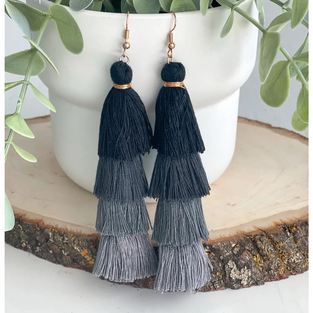 New HARRIS Black Gray Earring