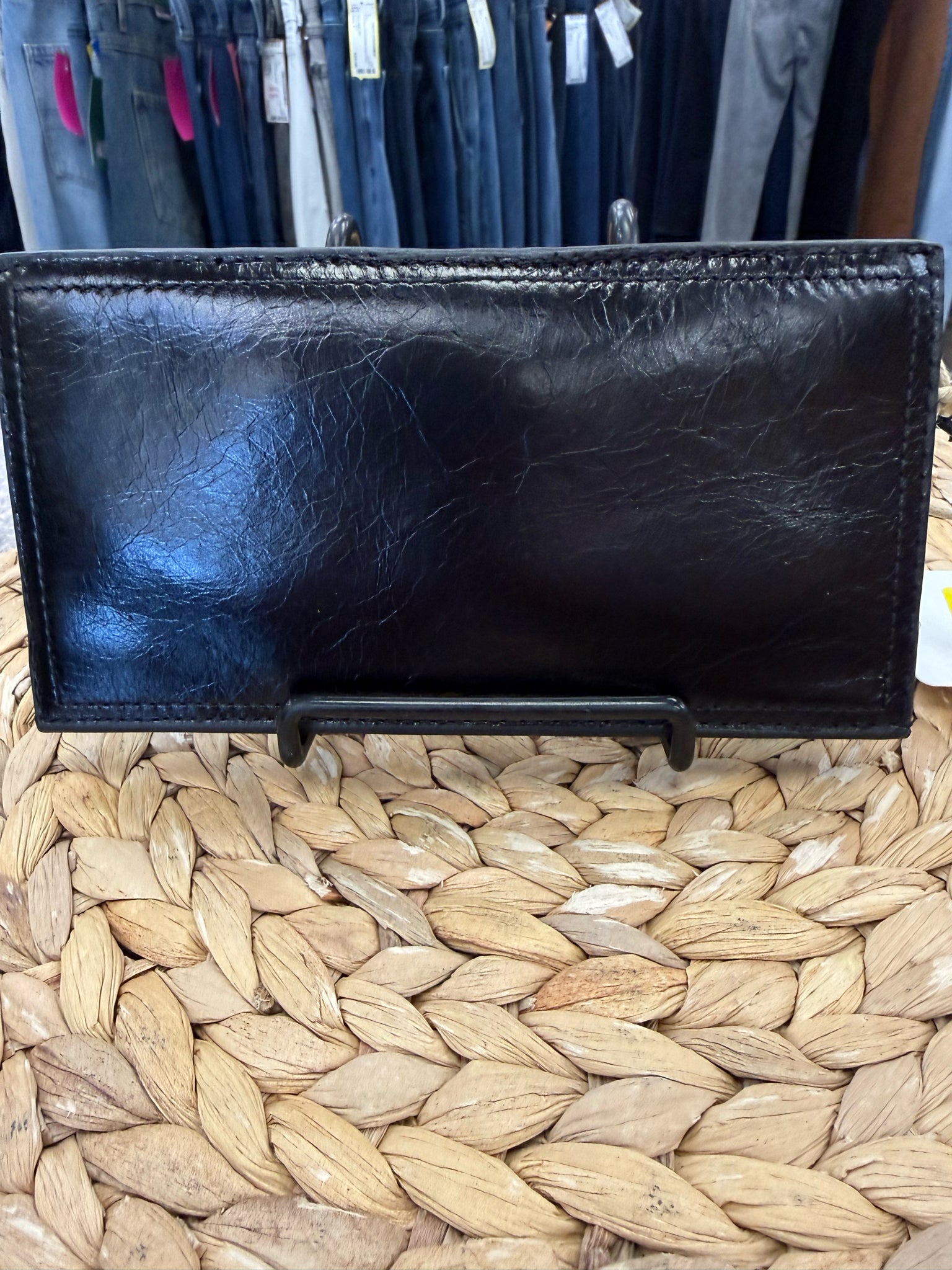 Pre-owned HOBO Black WALLET SIZE M Designer Wallet