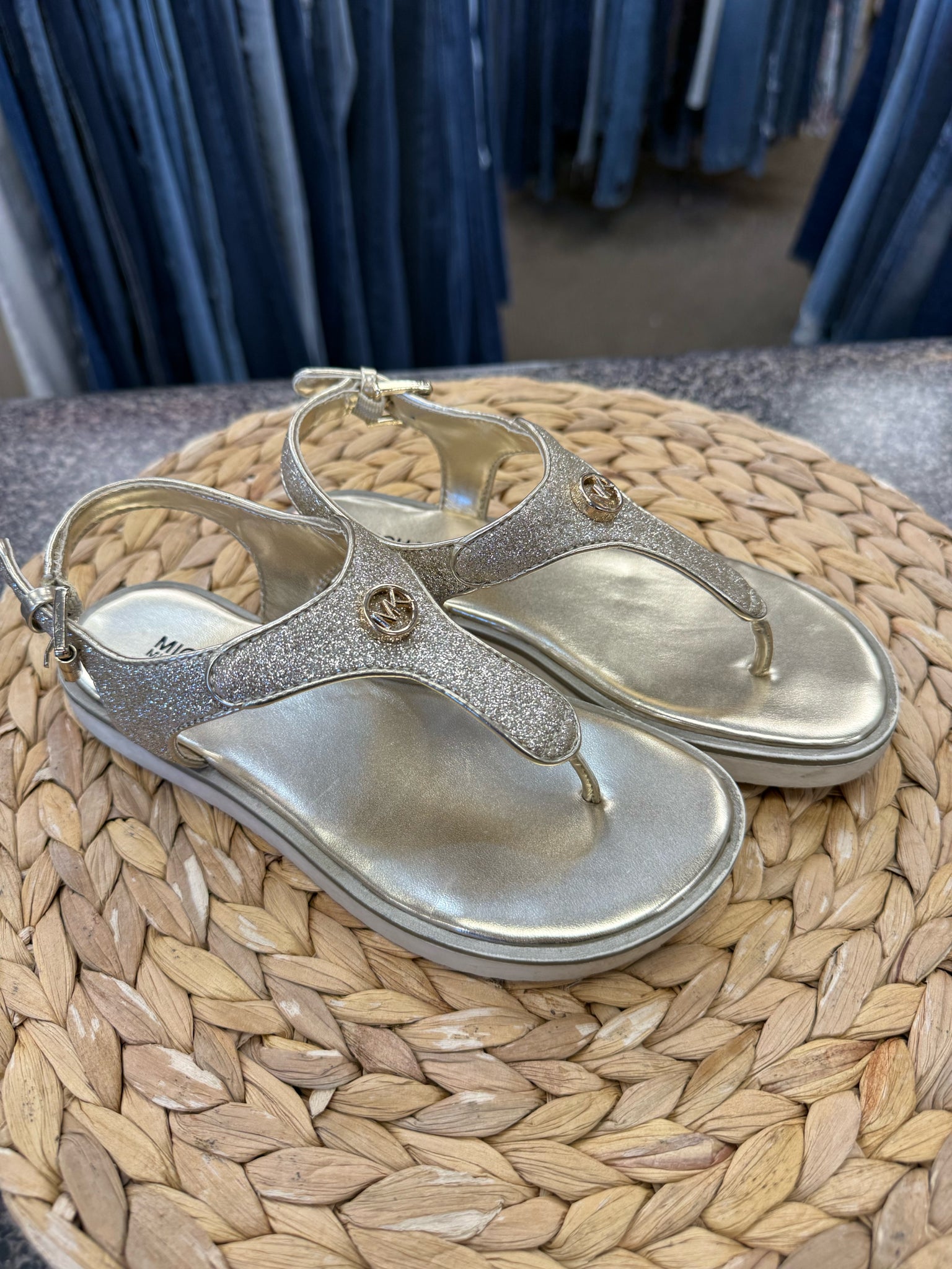 Pre-owned MICHAEL KORS Gold Sparkle Size 13 Designer Sandal