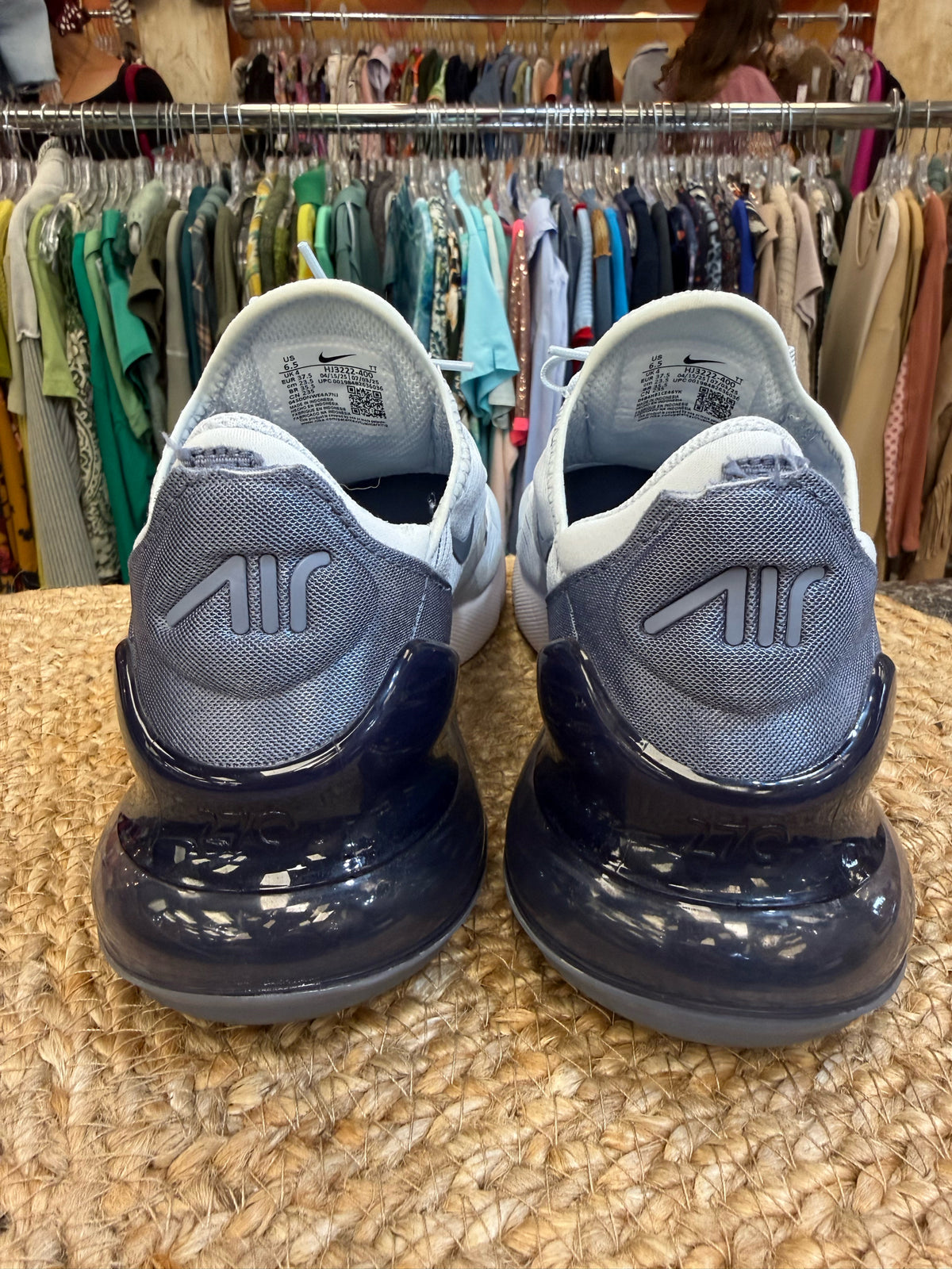 Pre-owned NIKE Light blue Dark Blue Trim Size 6.5 Designer Sneaker