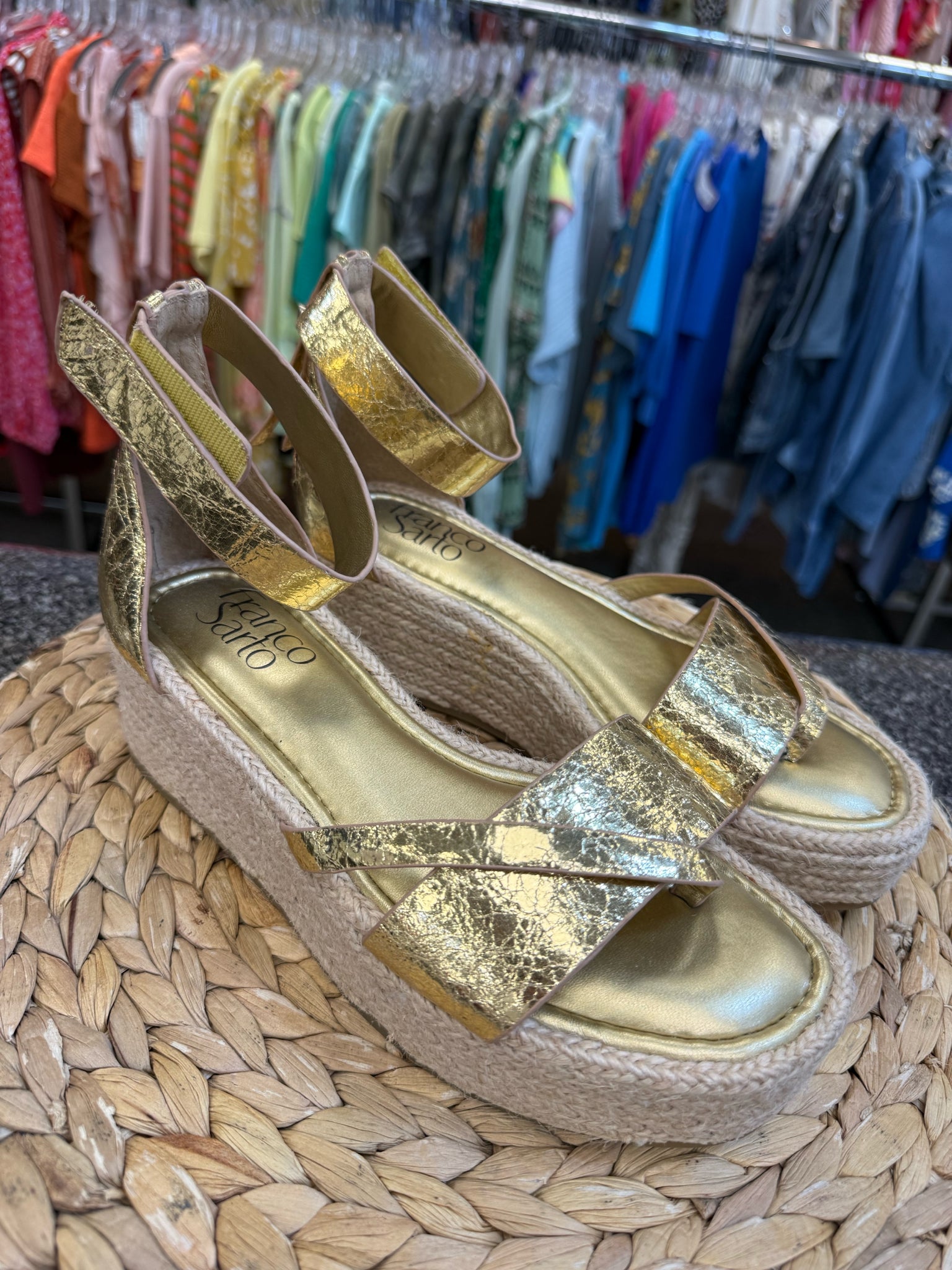 Pre-owned FRANCO SARTO Gold Size 7.5 Sandal