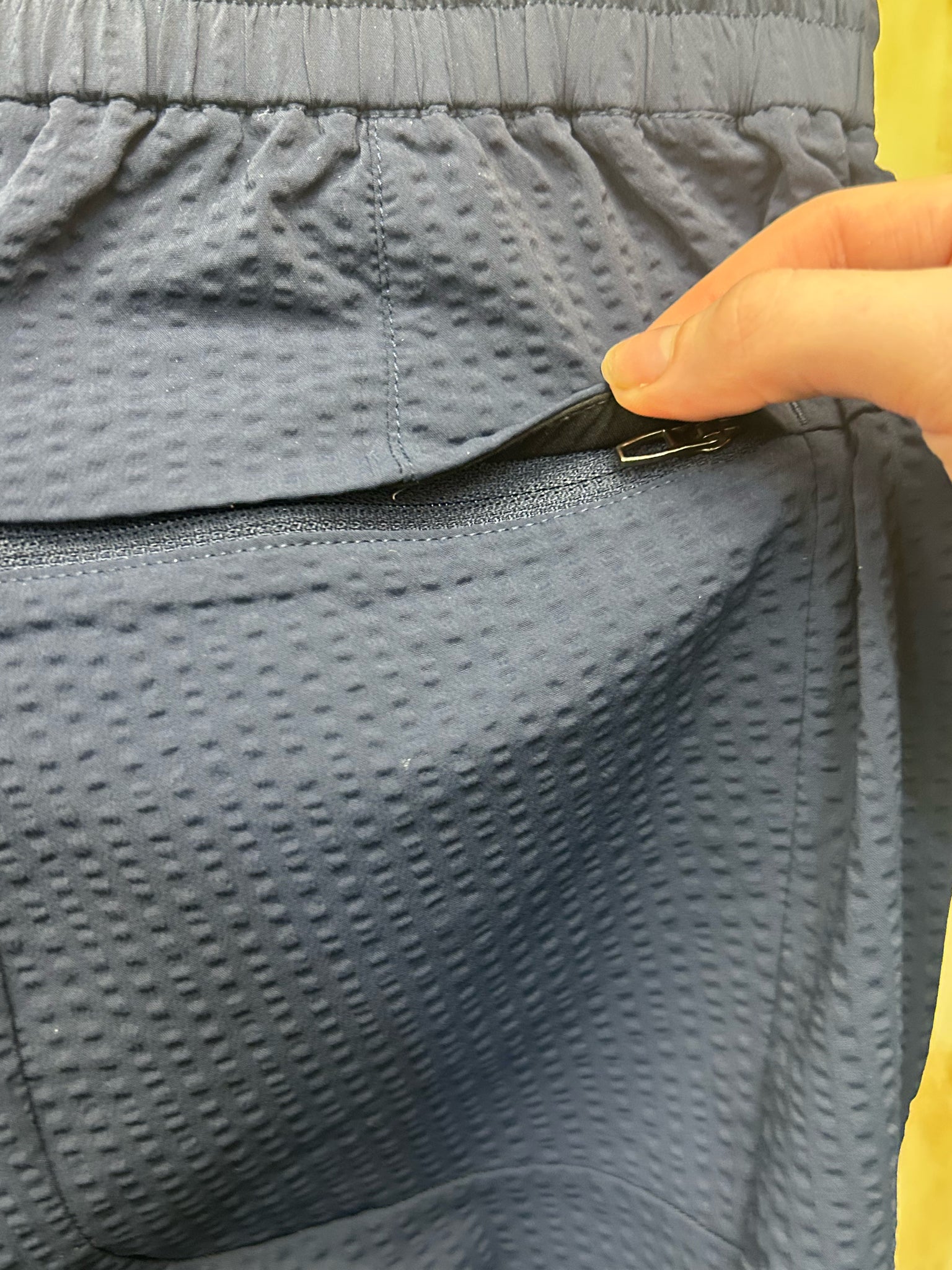 Pre-owned Lululemon Navy Mens Size 32 Mens Pant