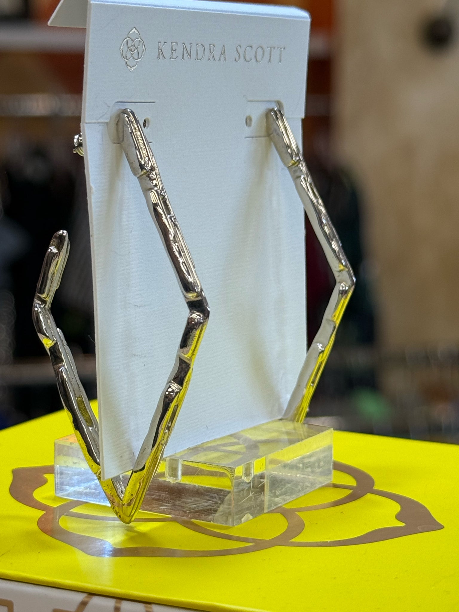 New with Tag KENDRA SCOTT Gold Designer Earring