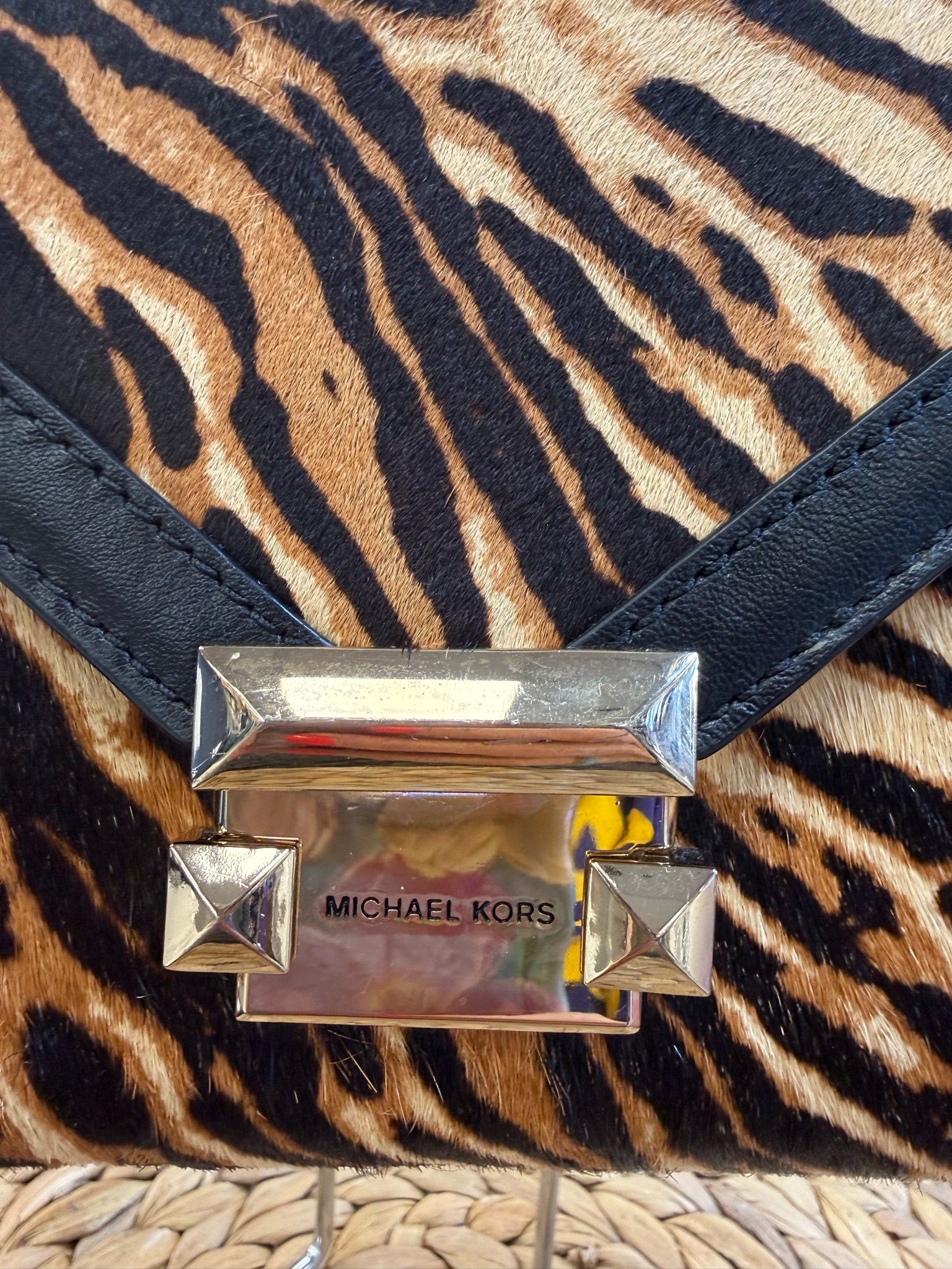 Pre-owned MICHAEL KORS Brown animal Black Crossbody Designer Purse