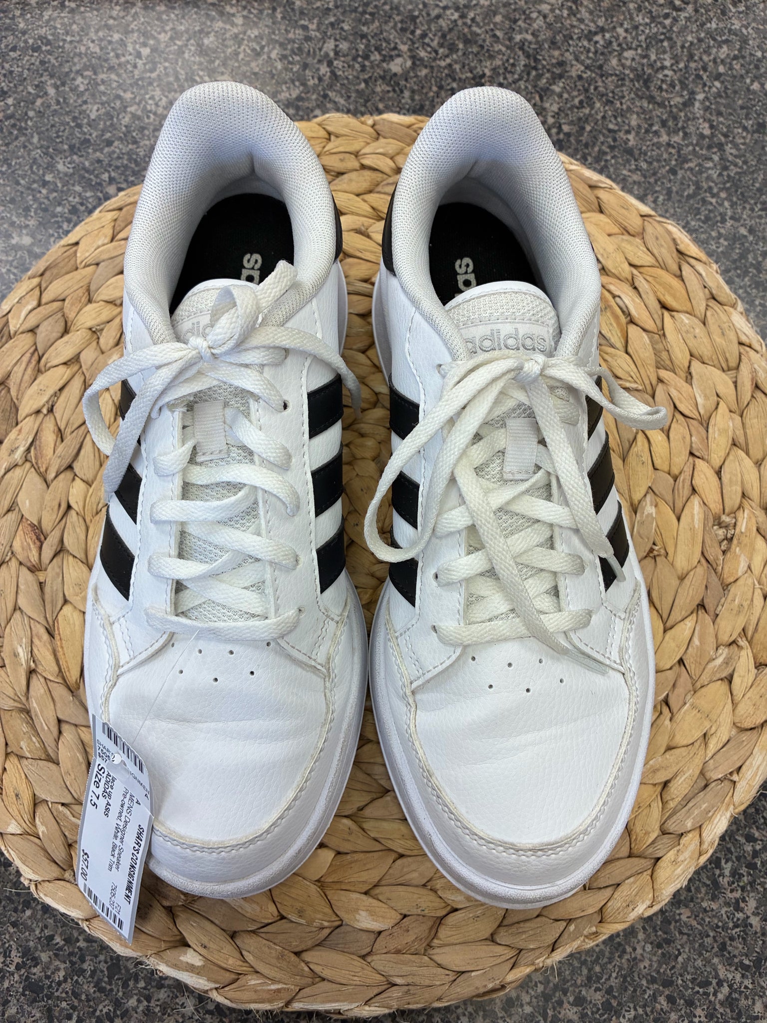 Pre-owned ADIDAS White Black Trim SHOE SIZE 7.5 MENS Designer Sneaker