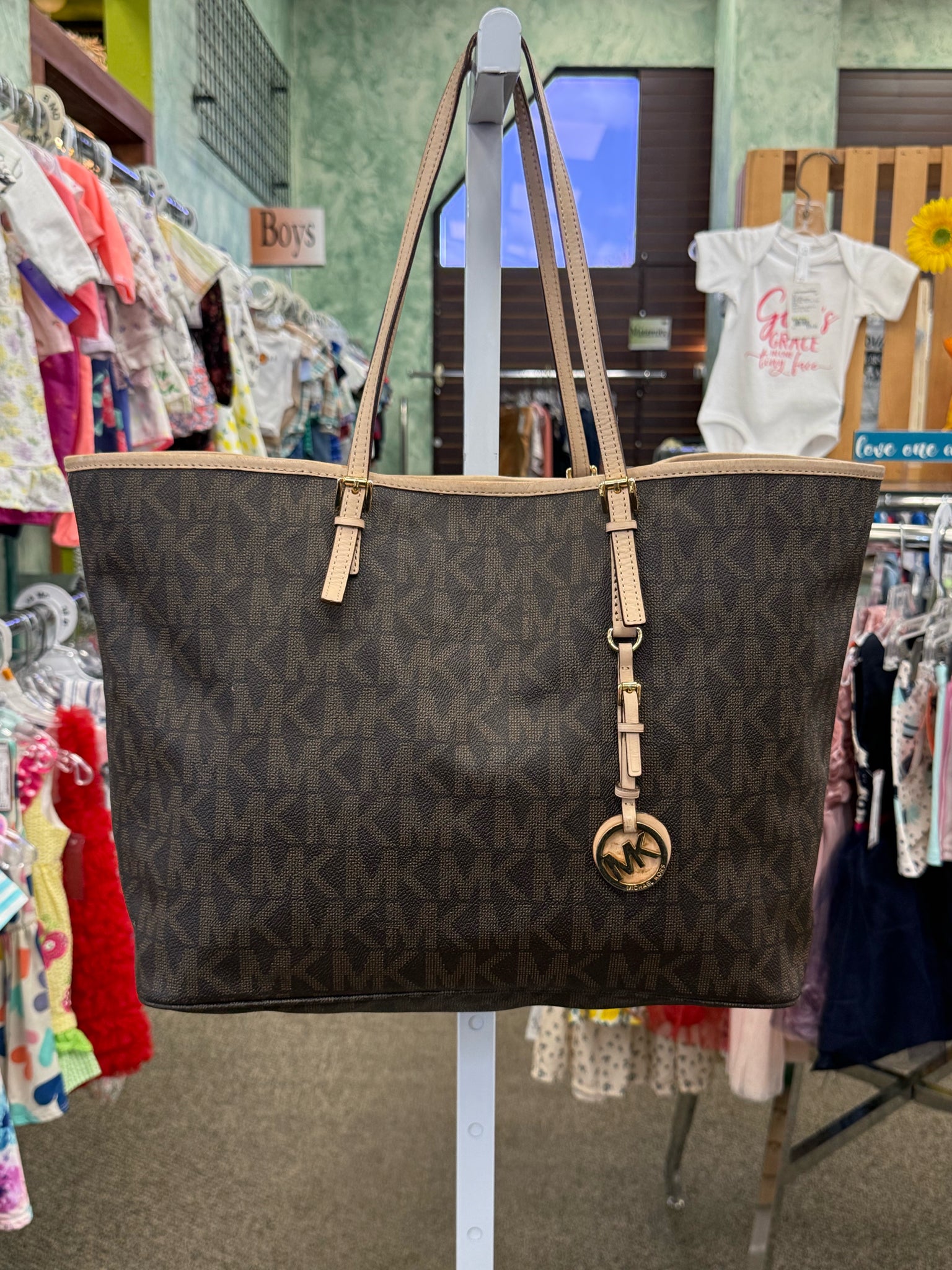 Pre-owned MICHAEL KORS Brown Signature Tan Tote Designer Purse