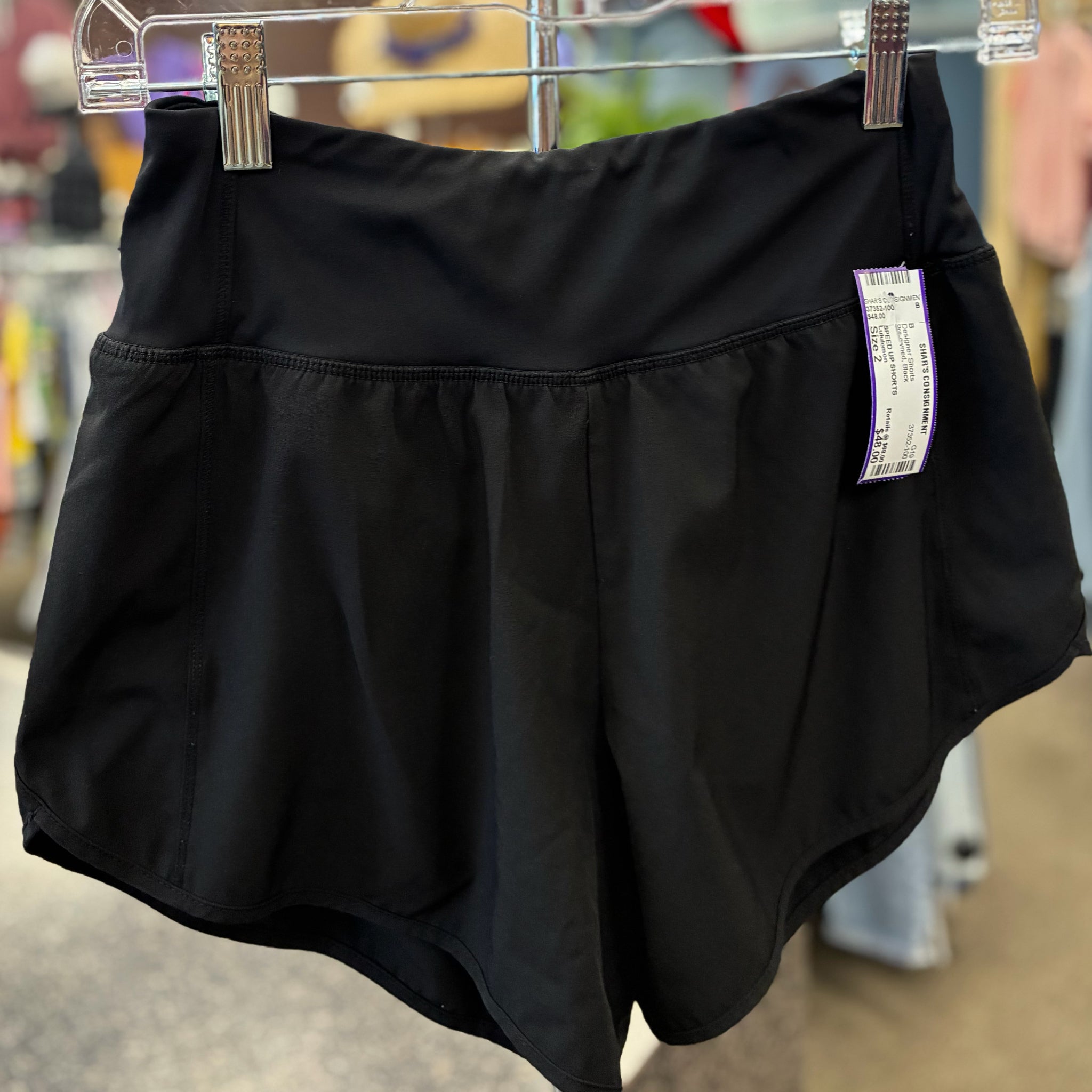 Pre-owned Lululemon Black Size 2 Designer Shorts