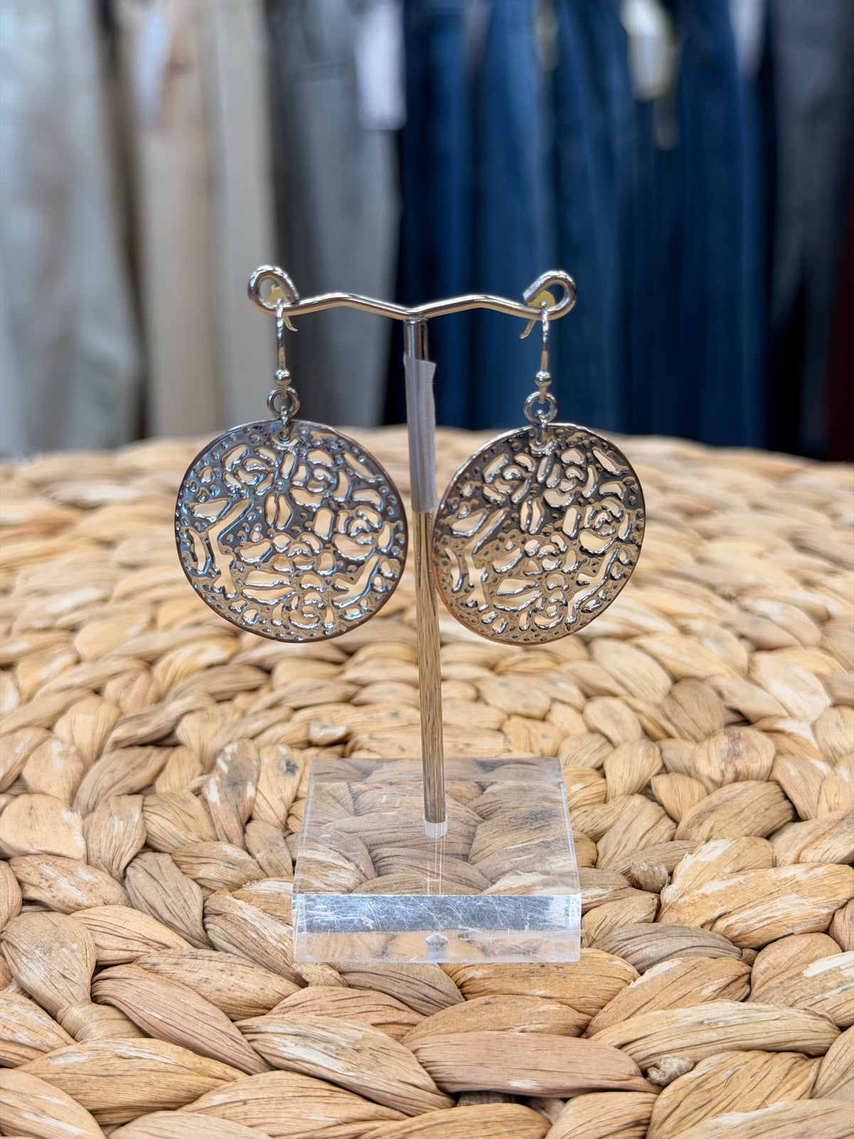 Pre-owned KENDRA SCOTT Silver Designer Earring