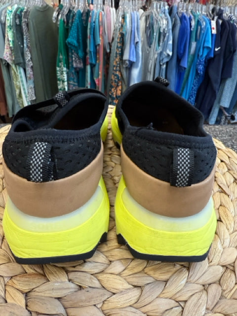 Pre-owned SOREL Black Yellow Trim Size 8.5 Designer Sneaker