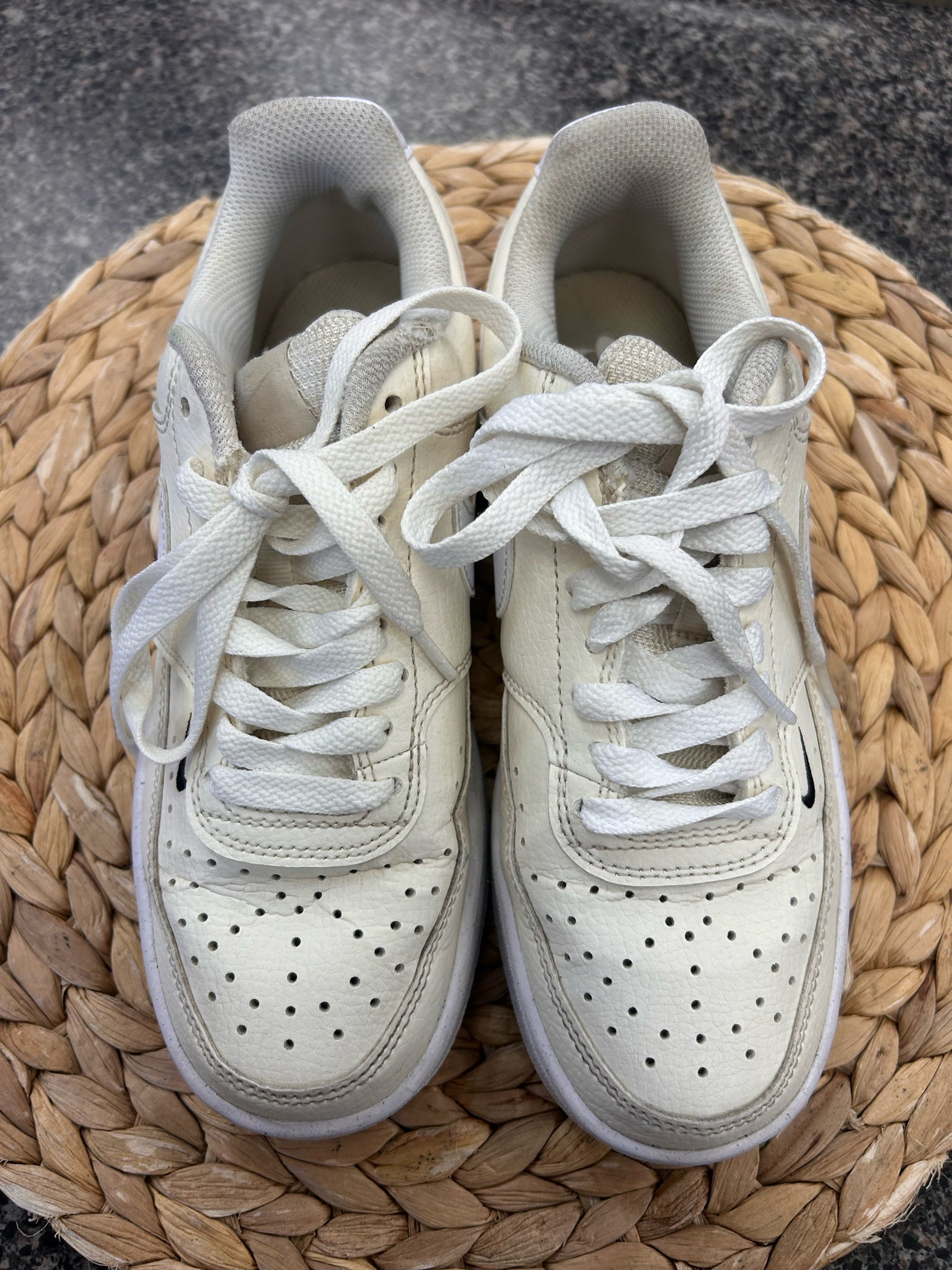Pre-owned NIKE Cream White Trim Size 5.5 Designer Sneaker