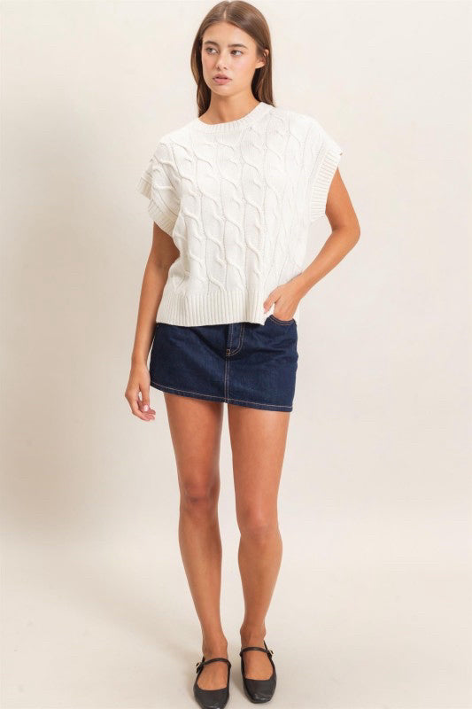 New DOUBLE ZERO Cream Size S Cap Sleeve Sweater