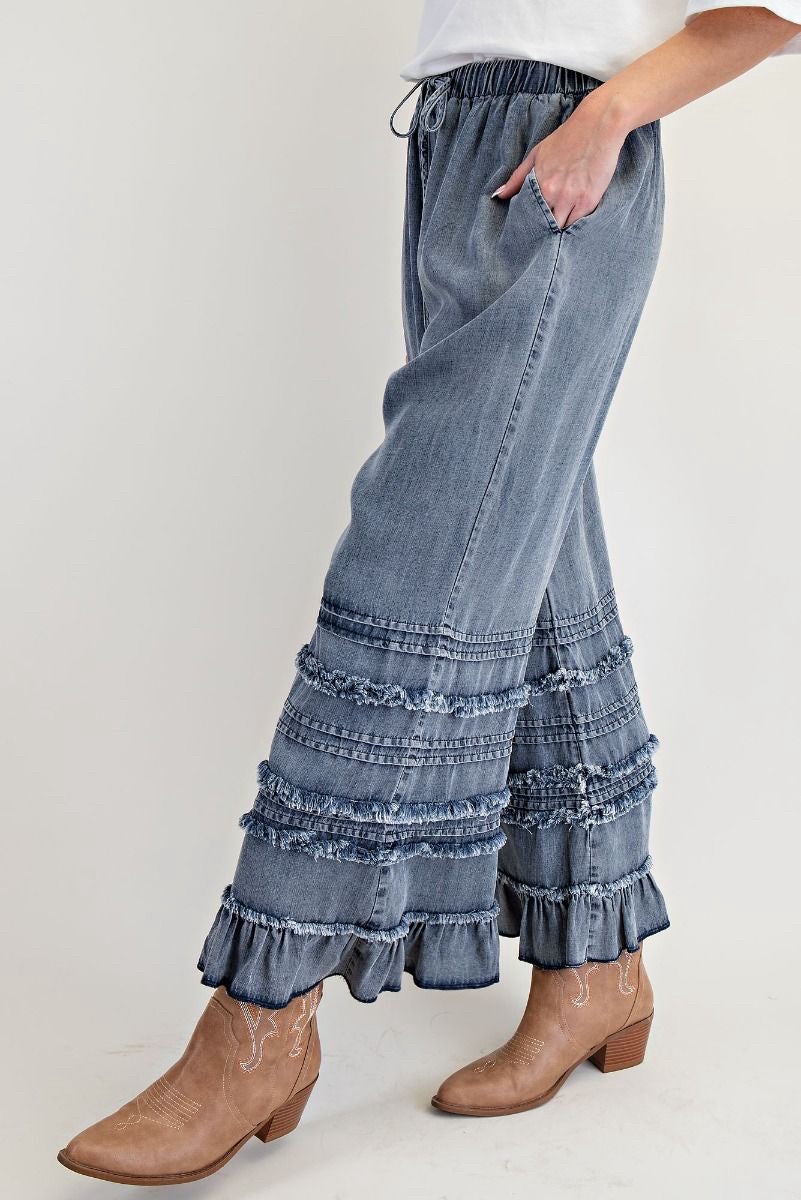 New EASEL Dark Denim Size Small Pants
