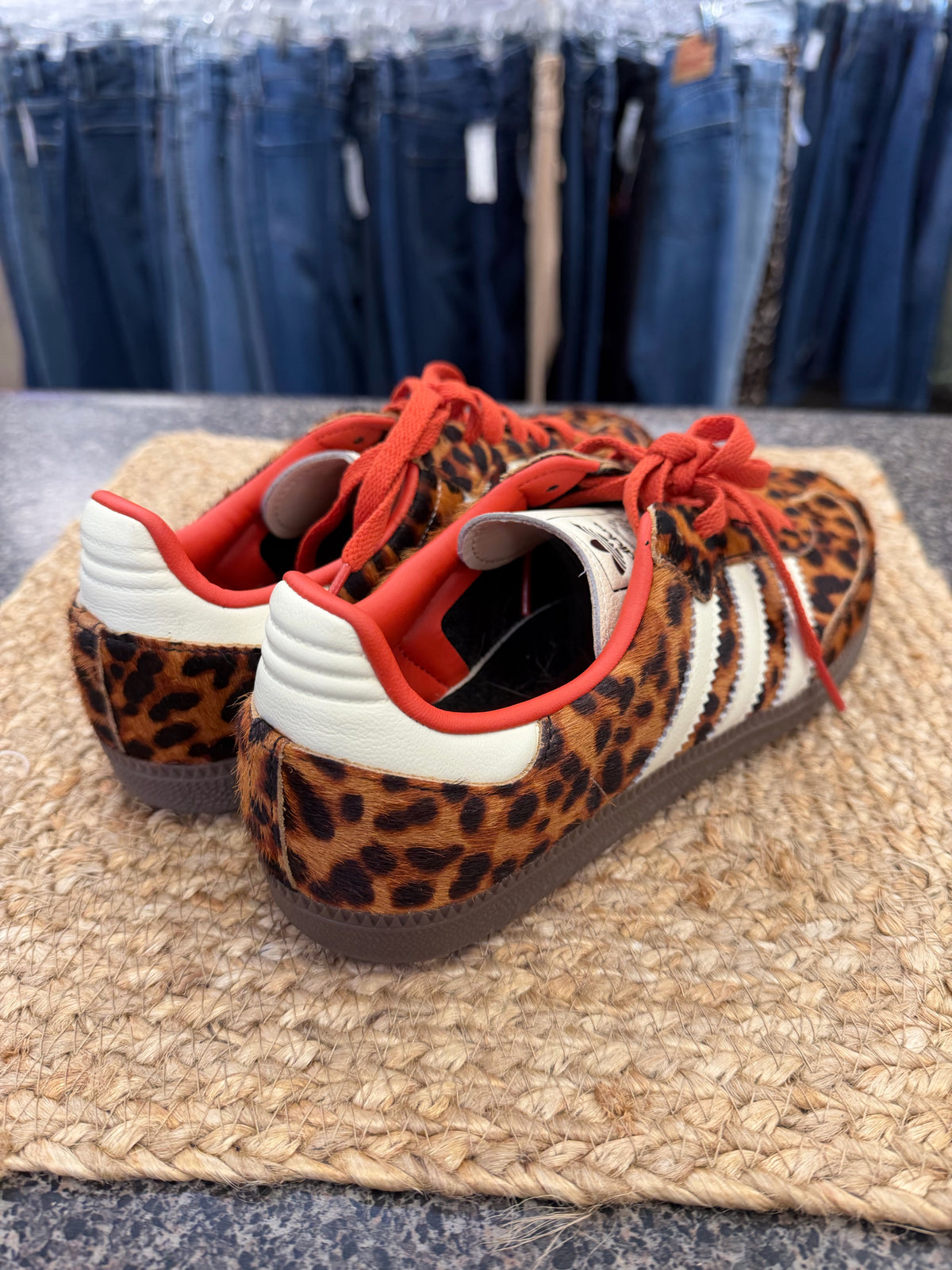 Pre-owned ADIDAS Leopard Cream Trim Size 8 Designer Sneaker