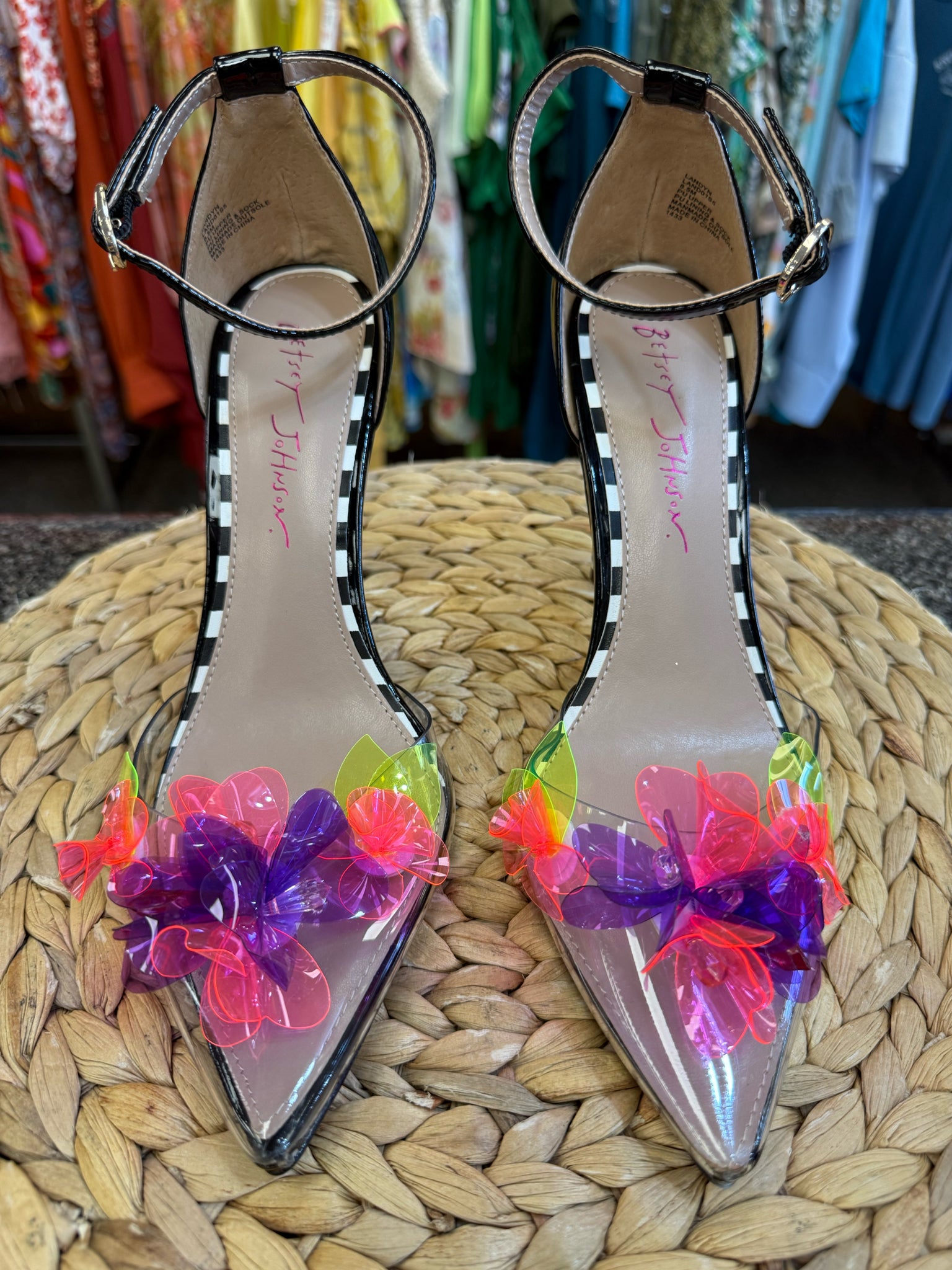 Pre-owned BETSEY JOHNSON Neon coral Neon Green Size 8.5 Heel