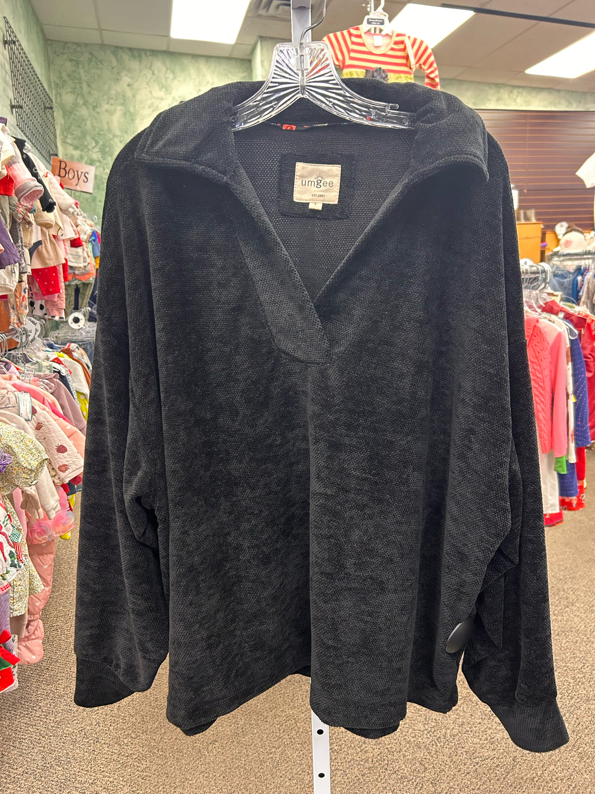 Pre-owned UMGEE Black Size XL Long Sleeve Sweater