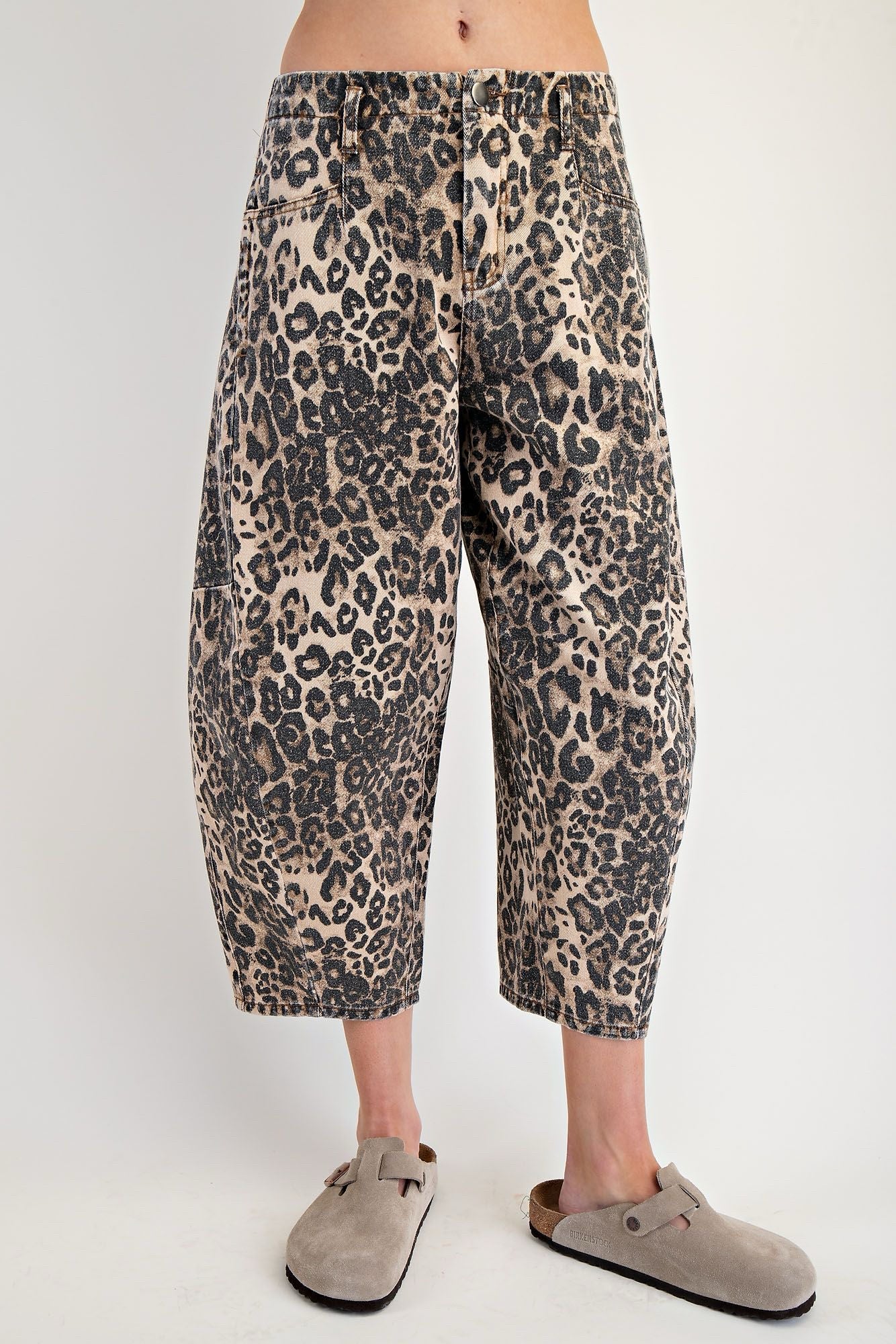 New EASEL Leopard Size Large Pants
