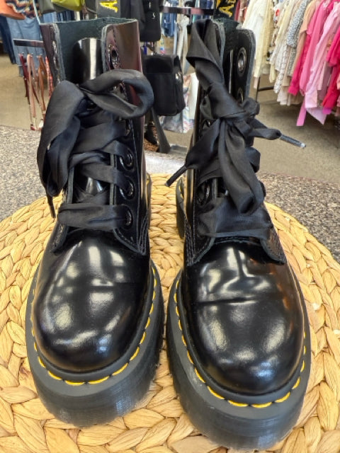 Pre-owned DR MARTENS Black Size 5 Designer Boot