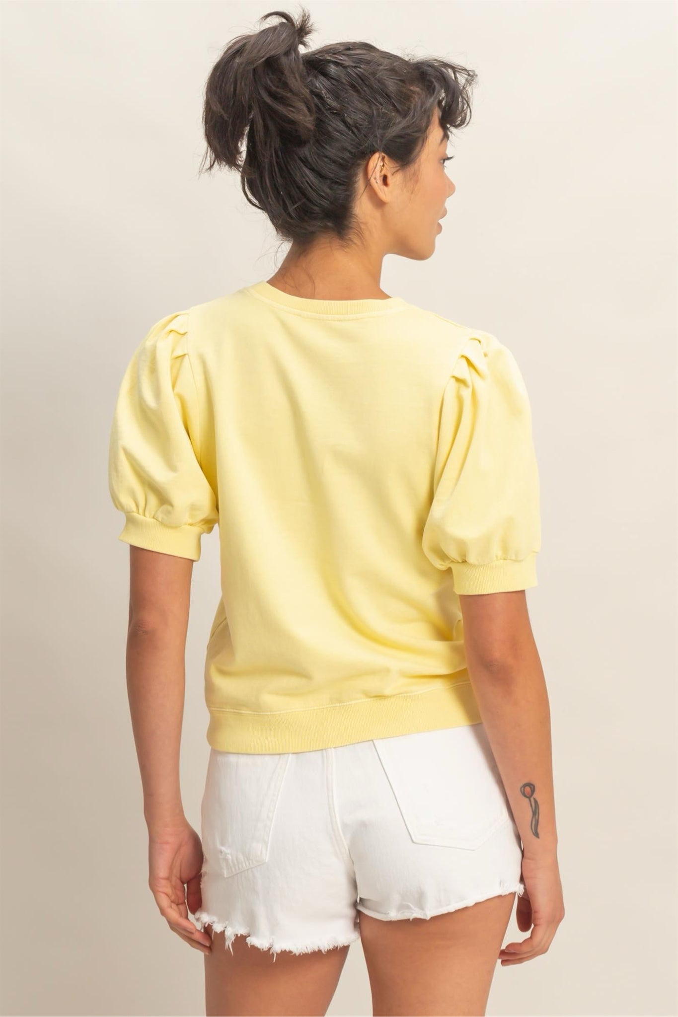 New DOUBLE ZERO PALE YELLOW Size S Short Sleeve Blouse
