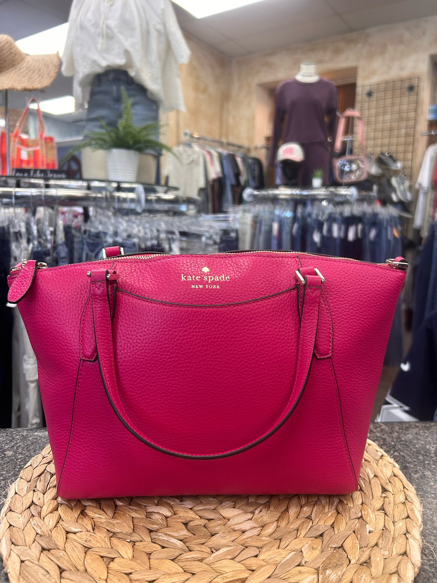 Pre-owned KATE SPADE Hot pink Shoulder Designer Purse