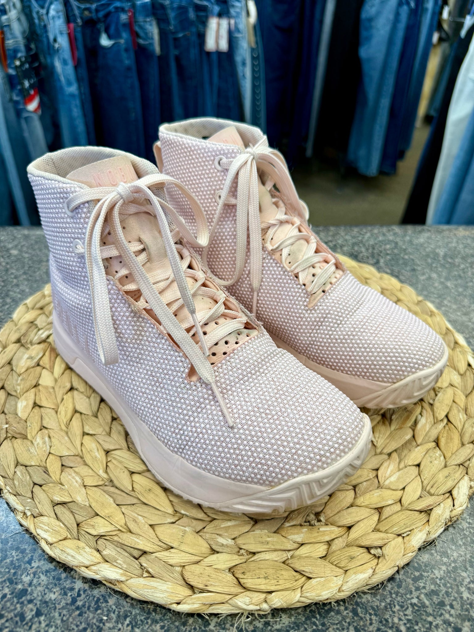 Pre-owned No Bull Pale pink Size 7 Designer Sneaker