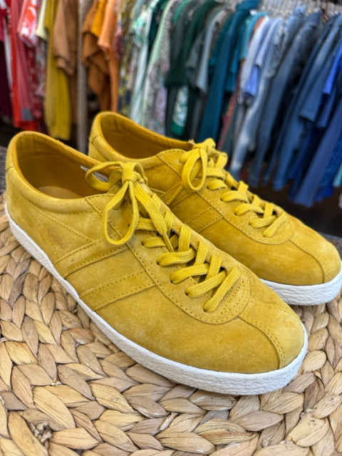 Pre-owned Gola Mustard Size 9 Designer Shoe