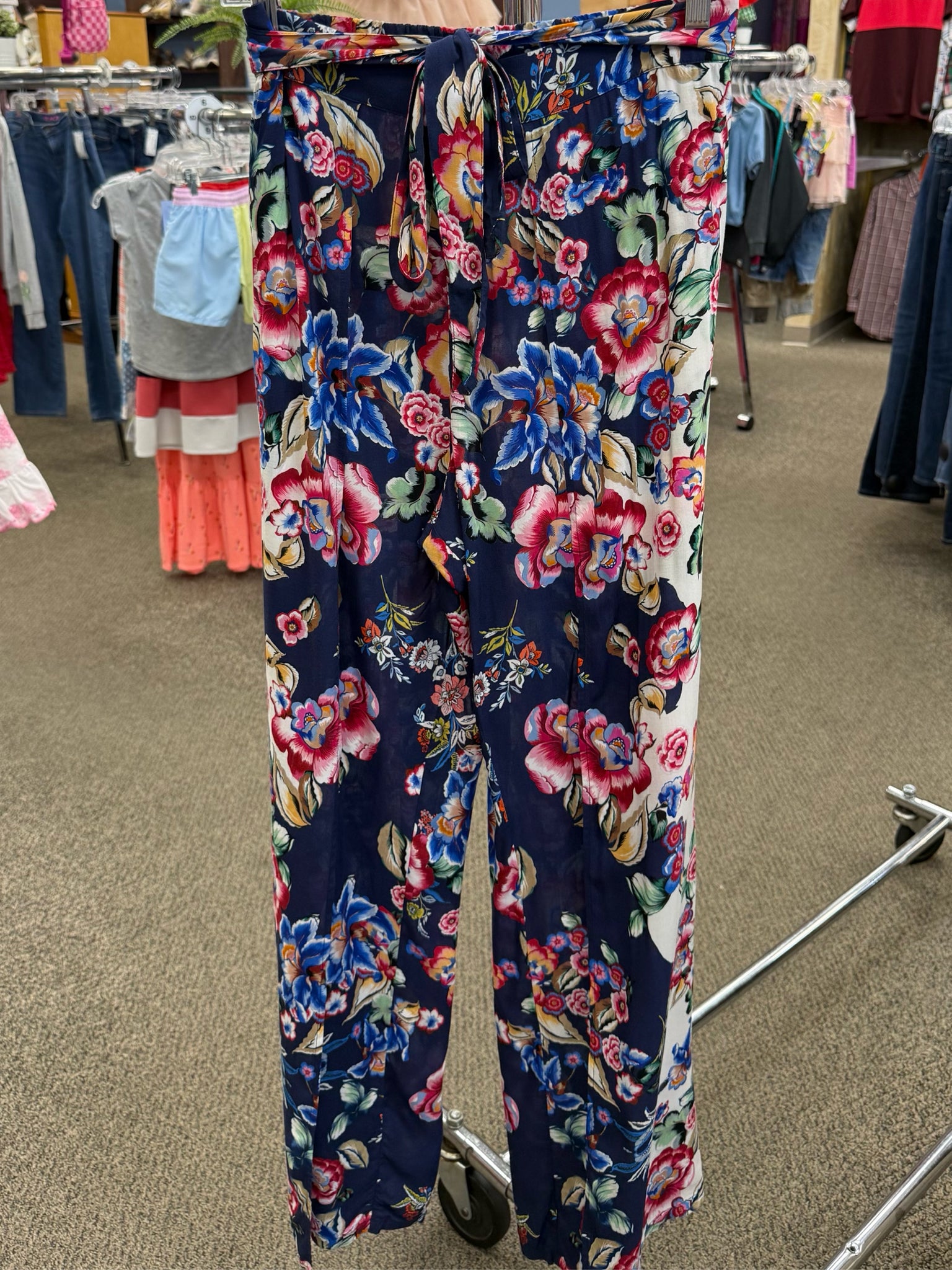 Pre-owned JOHNNY WAS Navy floral Multi Size: 11 Designer Pant