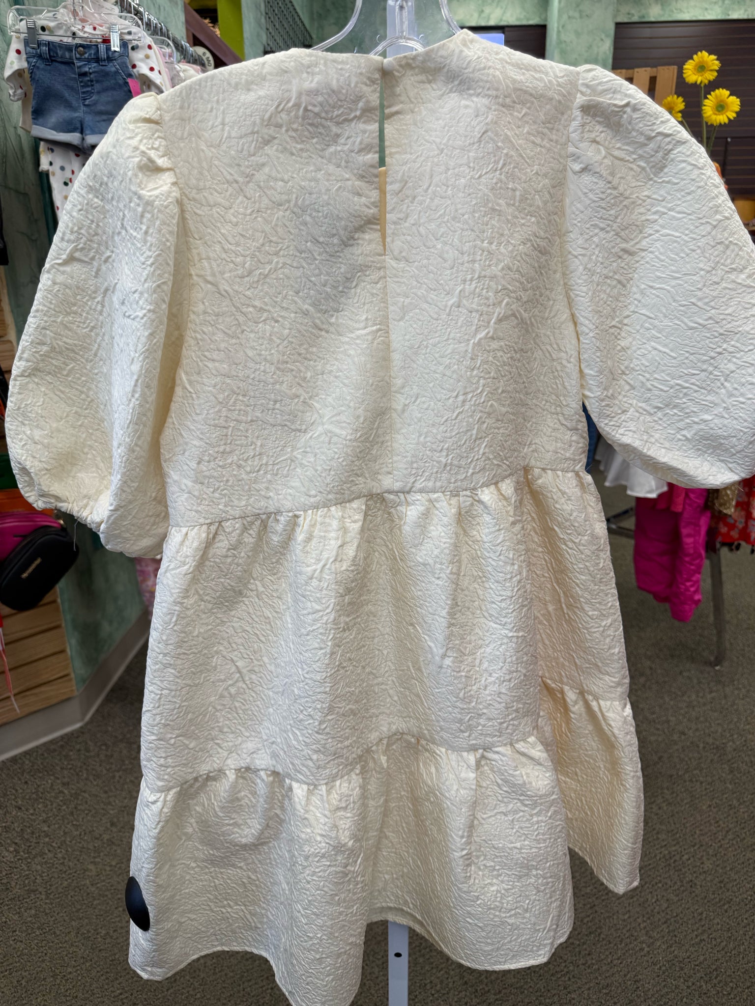 New with Tag THML Cream Size 0/2 Cold Shoulder Dress