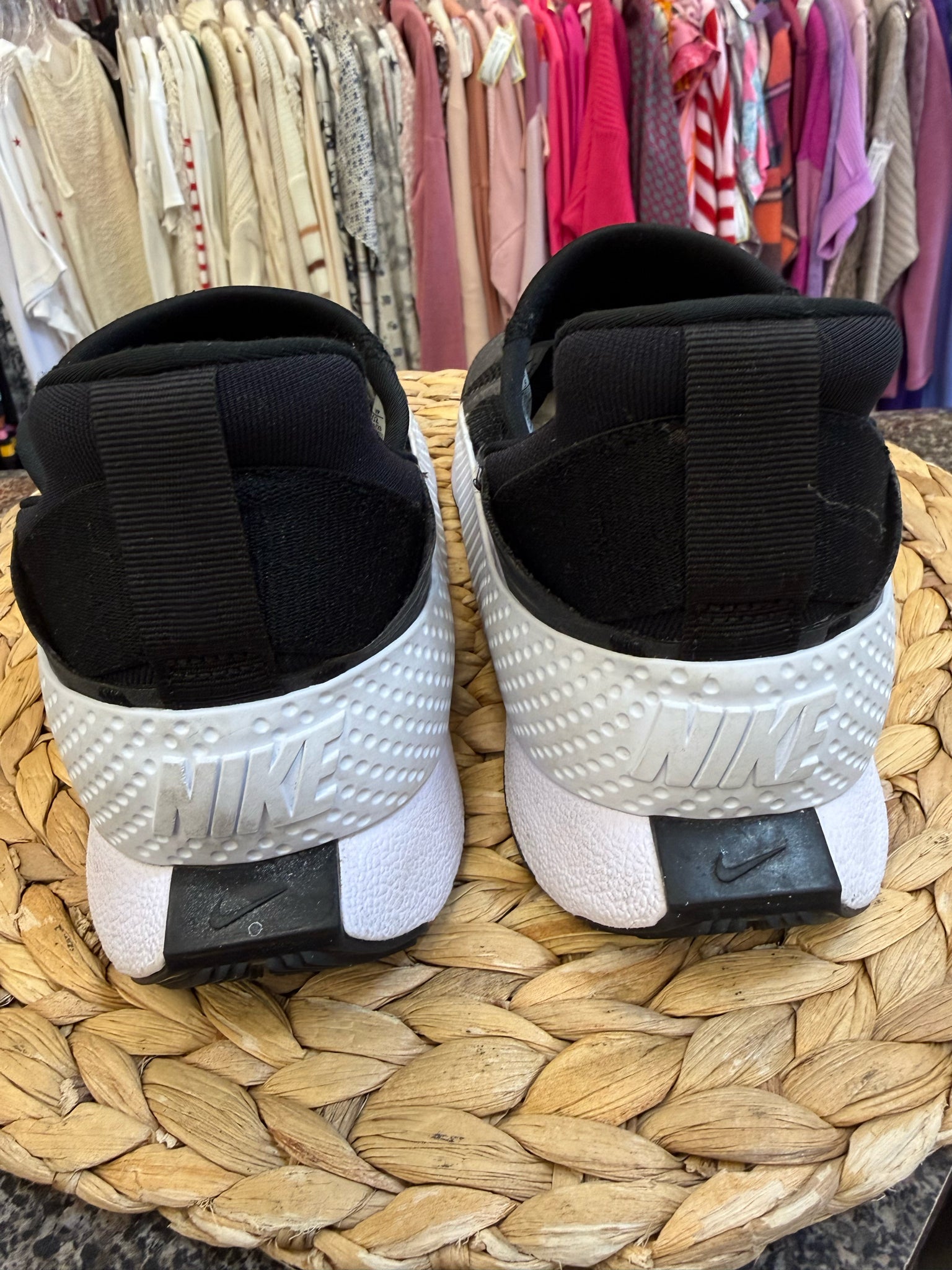 Pre-owned NIKE Black animal White Designer Sneaker