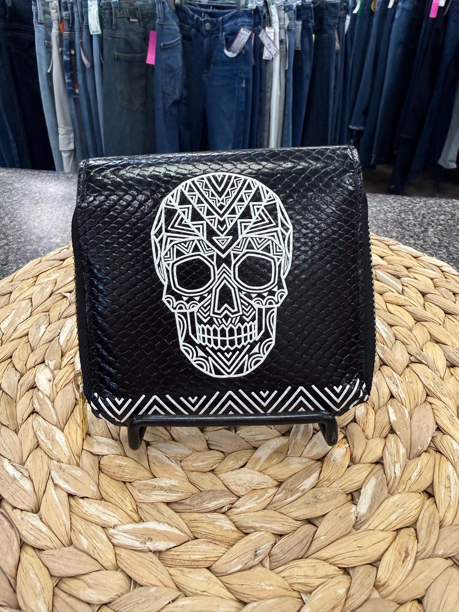 Pre-owned AY GUEY Black White Designer Purse Set