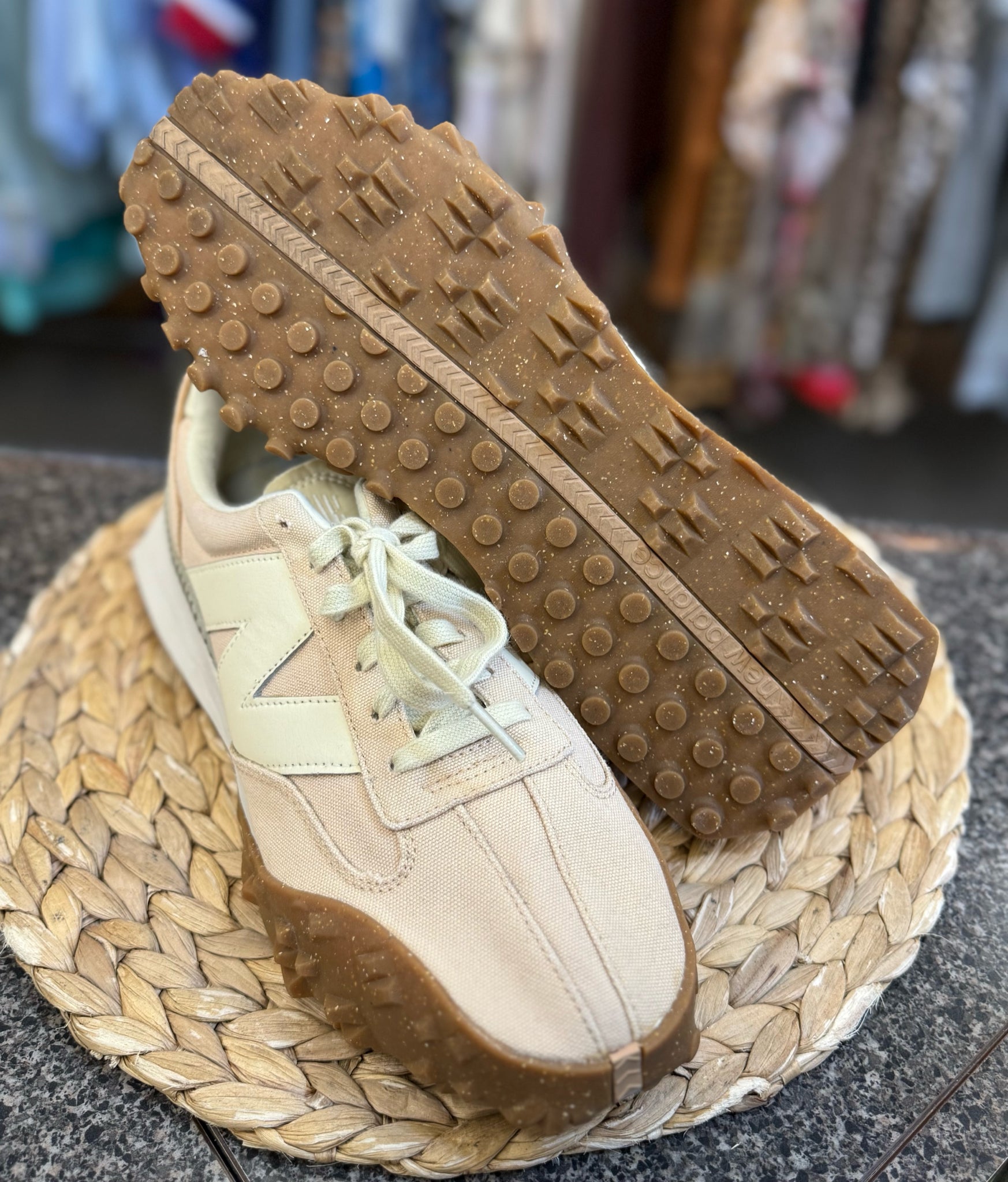 Pre-owned NEW BALANCE Beige White Size 9.5 Designer Sneaker