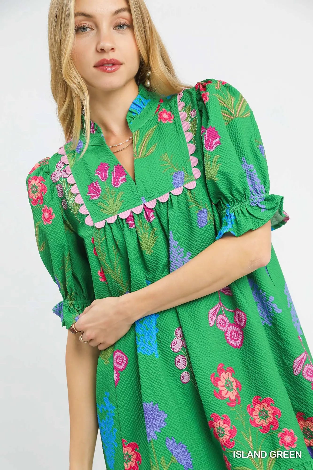 New UMGEE Green floral Size Small Short Sleeve Dress