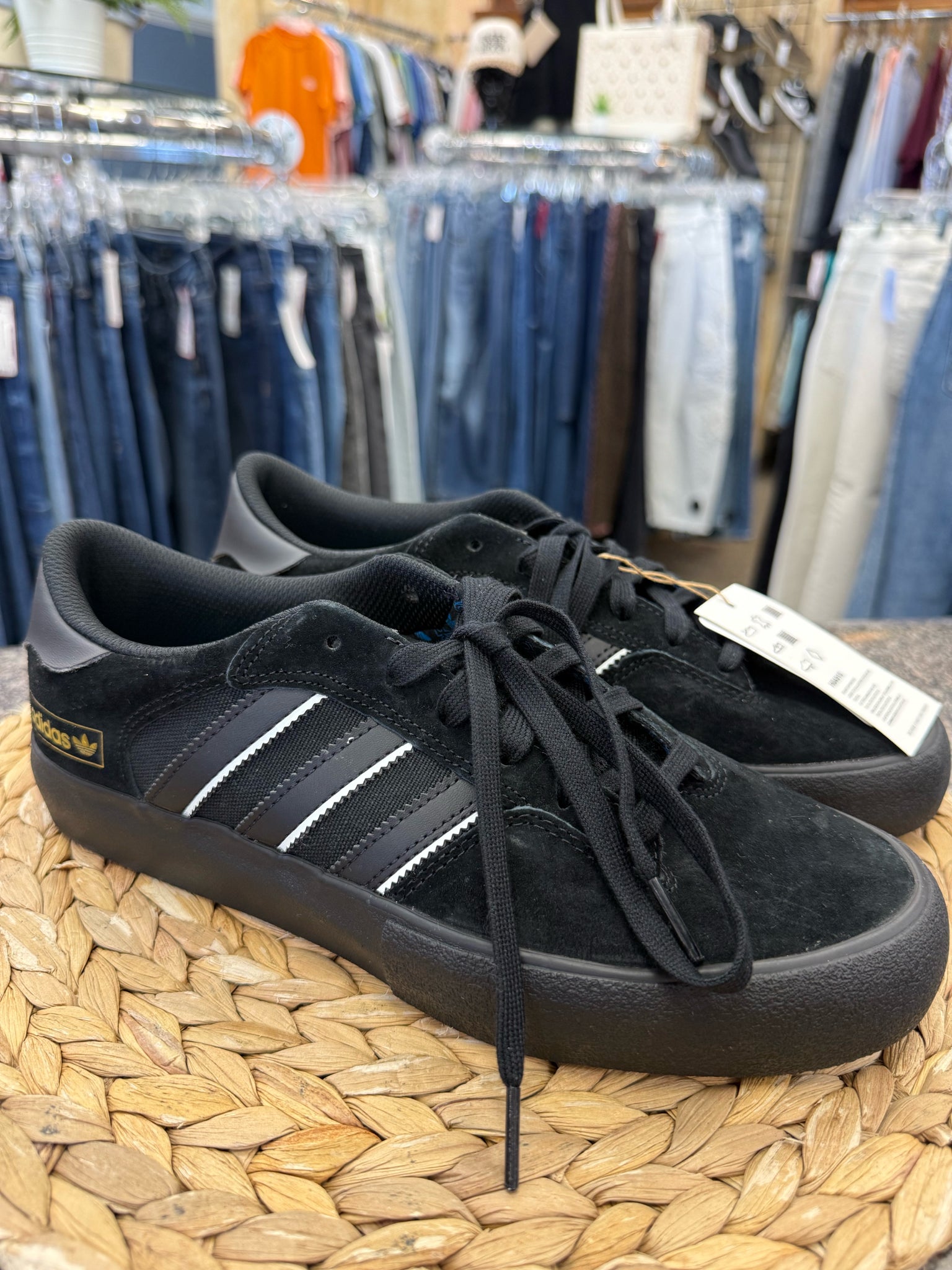 Pre-owned DR MARTENS Black Size 9 Designer Sandal