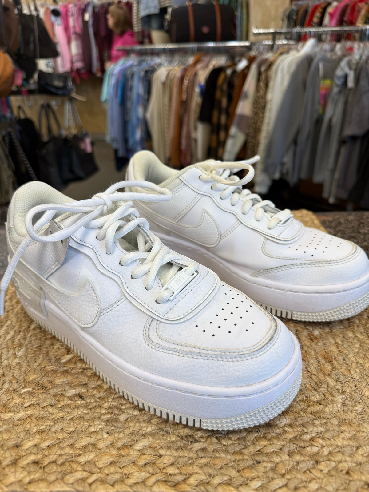 Pre-owned NIKE AIR FORCE White Size 7.5 Designer Sneaker