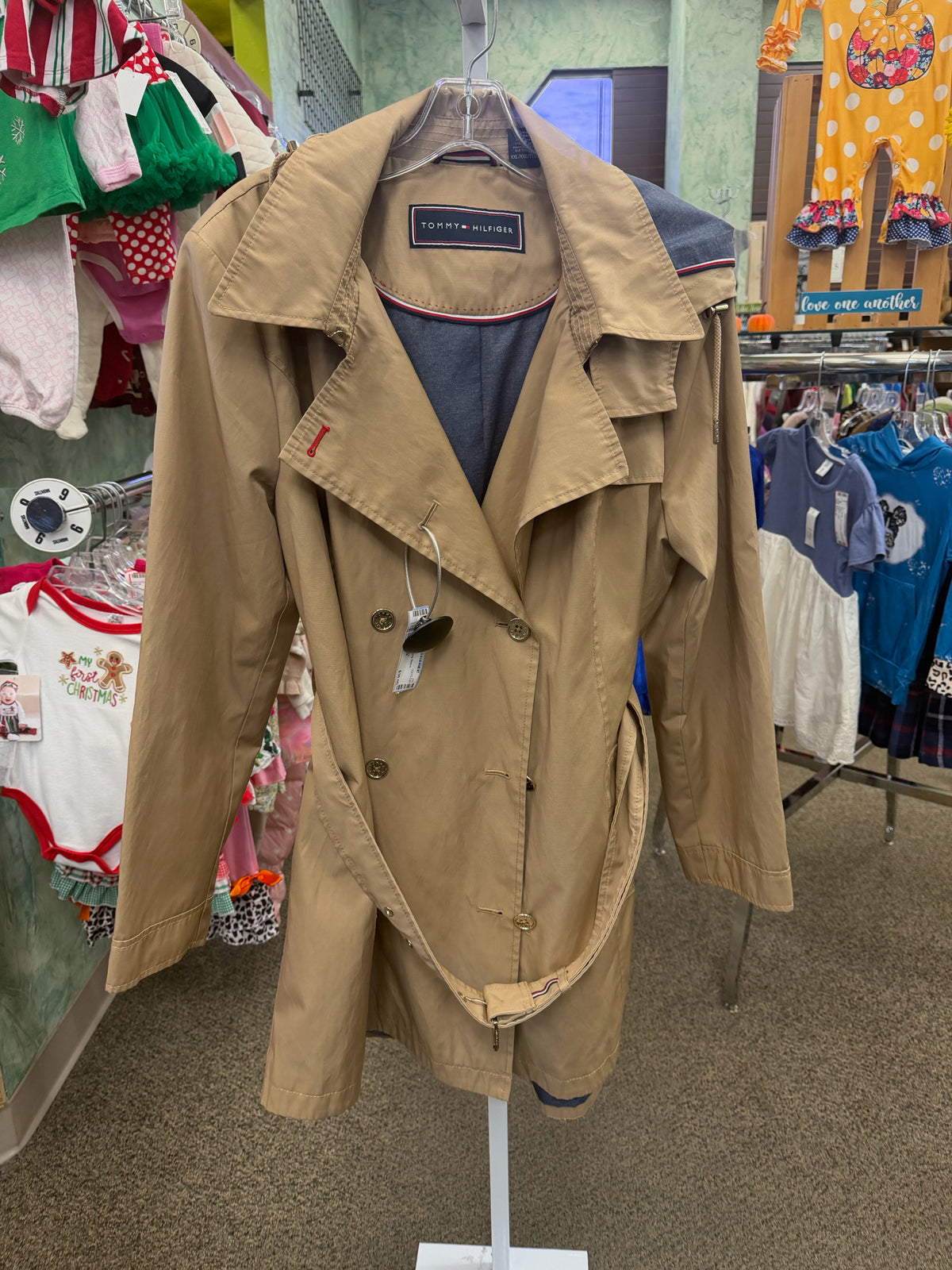 Pre-owned TOMMY HILFIGER Tan Size XL Long Sleeve Coat