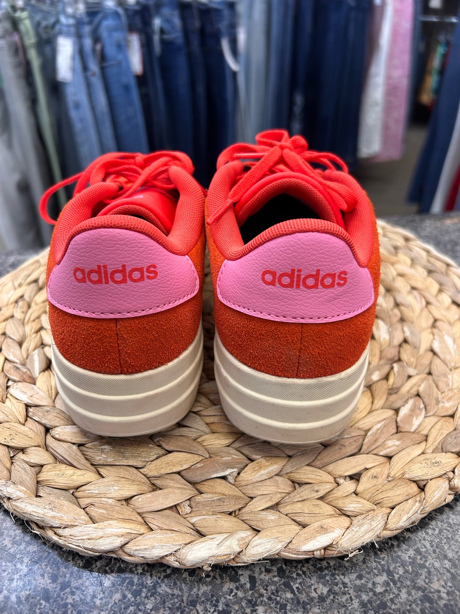 Pre-owned ADIDAS Orange Pink Size 9 Sneaker
