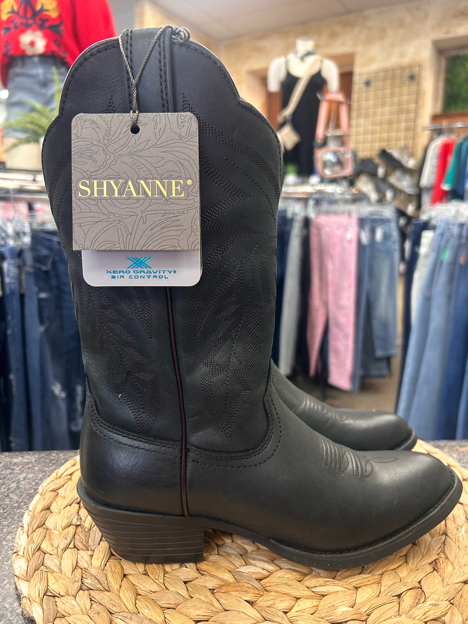 New with Tag SHYANNE Black Size 9.5 Designer Boot