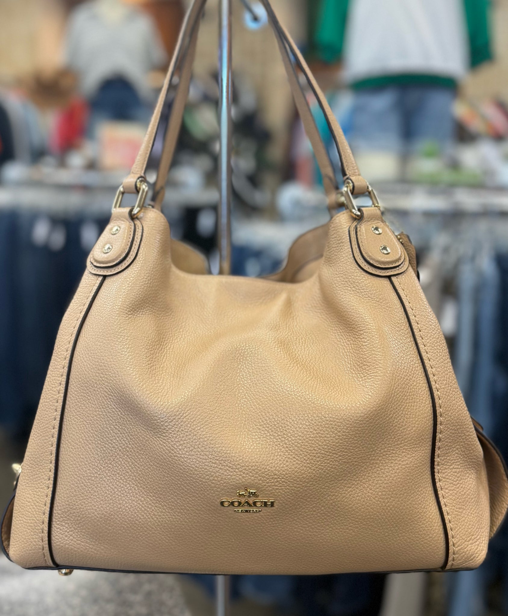 Pre-owned COACH Tan Shoulder Designer Purse