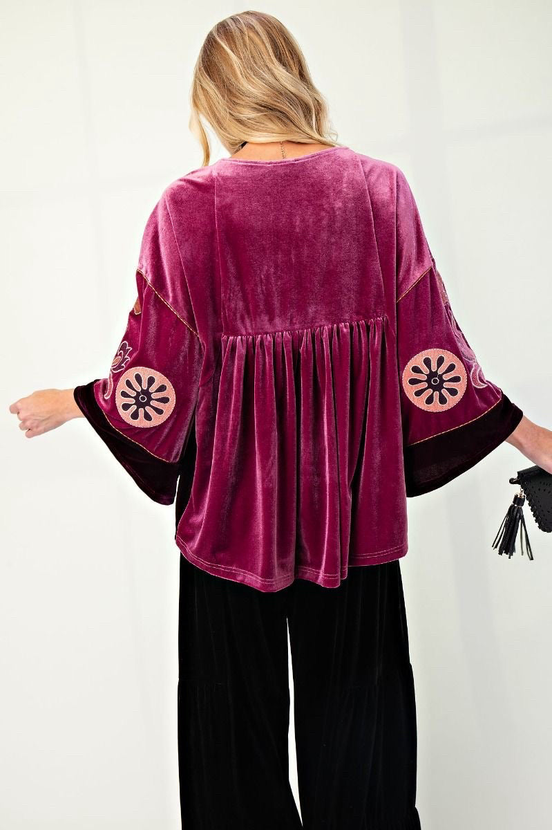 New EASEL Plum Size M/L Quarter Sleeve Blouse
