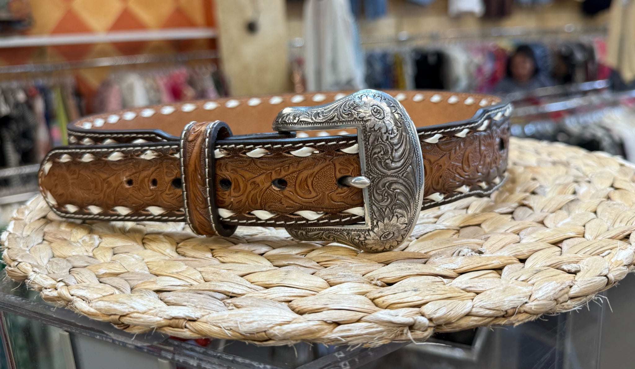 Pre-owned CAVENDERS Brown White C-SIZE 32 Boys Belt