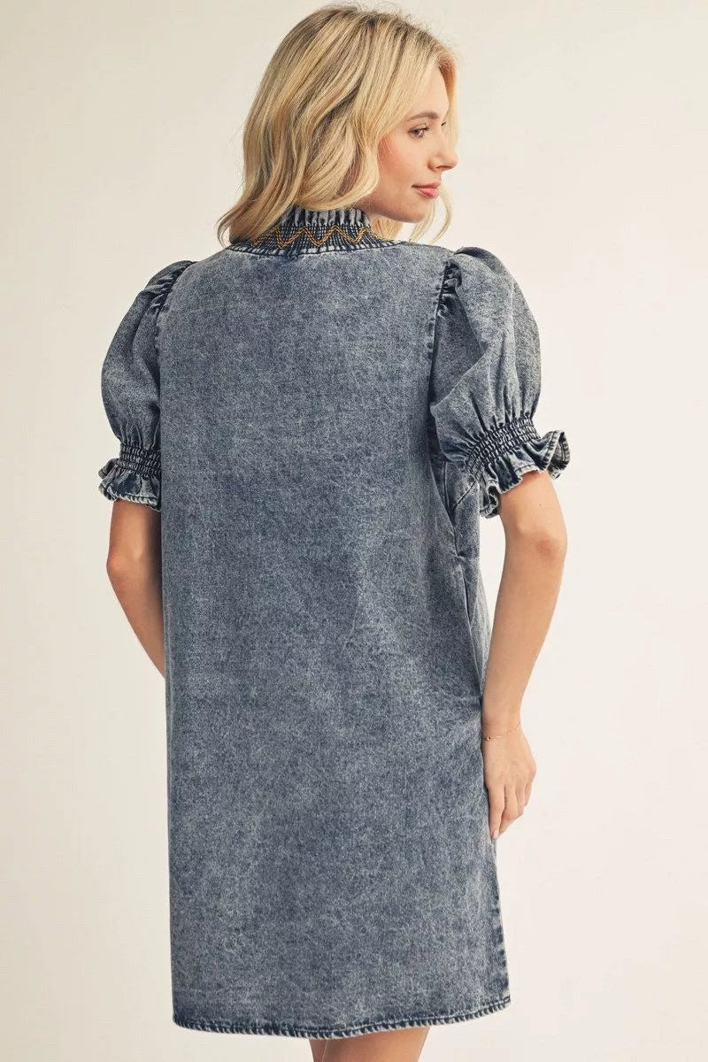 New JODIFL BLUE DENIM Size Small Short Sleeve Dress