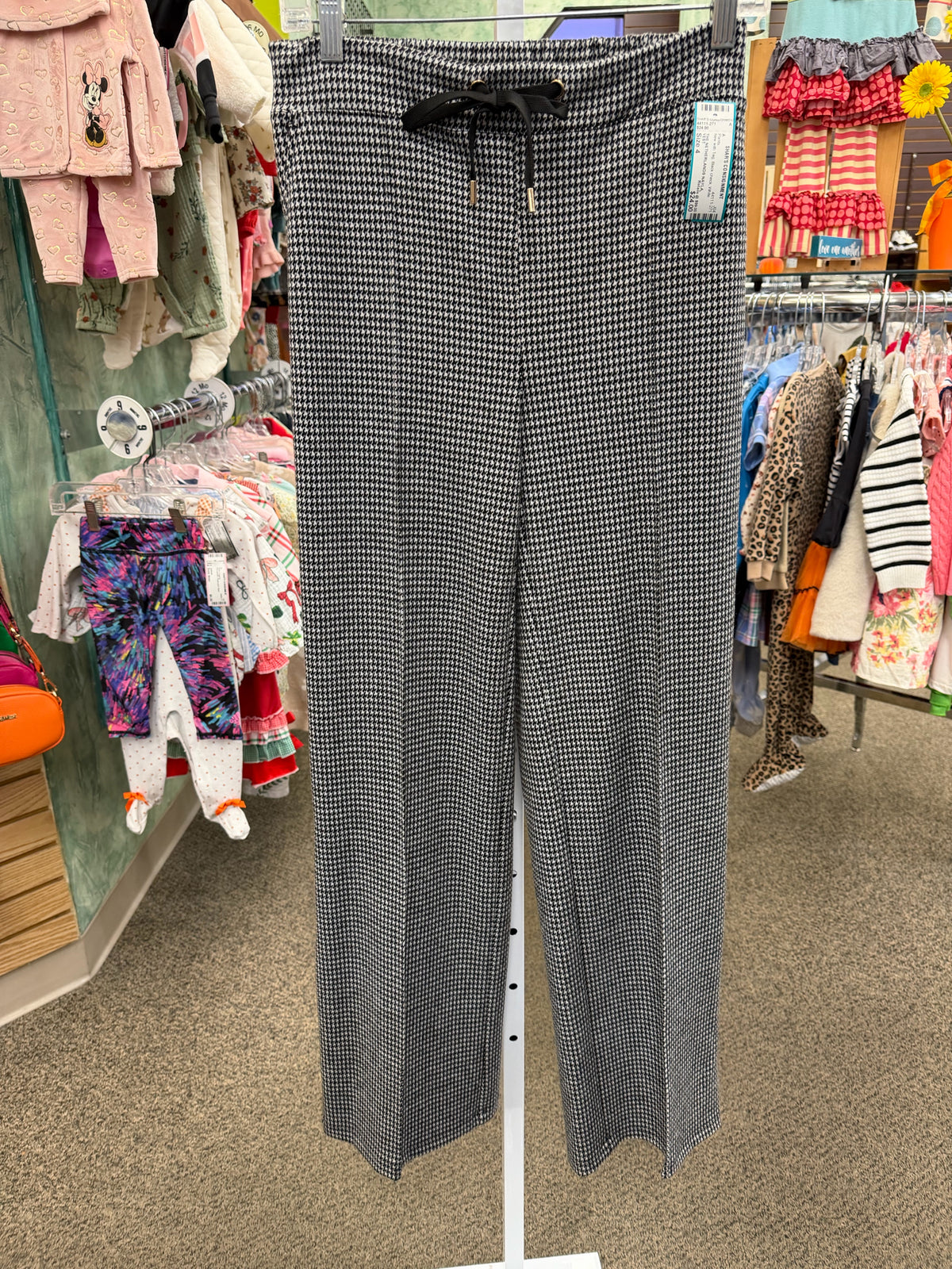 New with Tag YEST Black check White Size 4 Pants