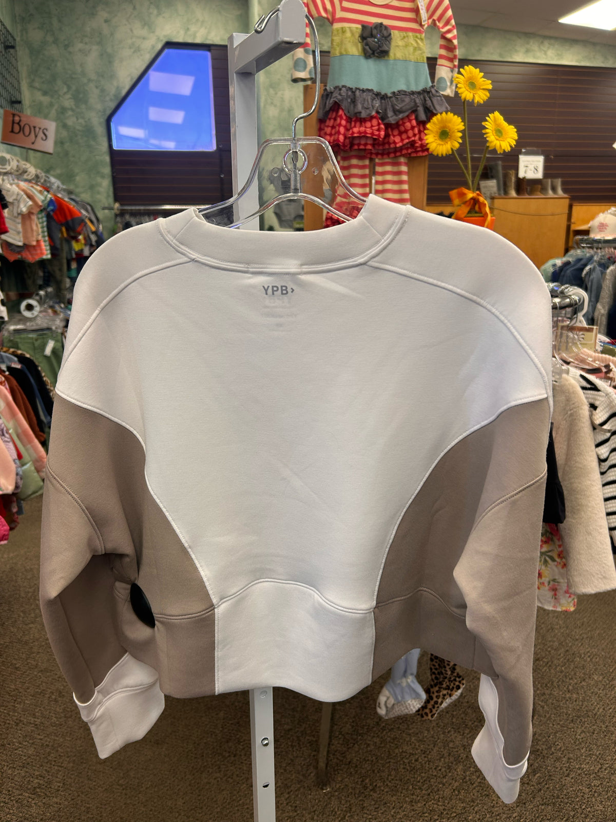 Pre-owned YPB (ABERCROMBIE) White Tan Size XS Long Sleeve Sweatshirt