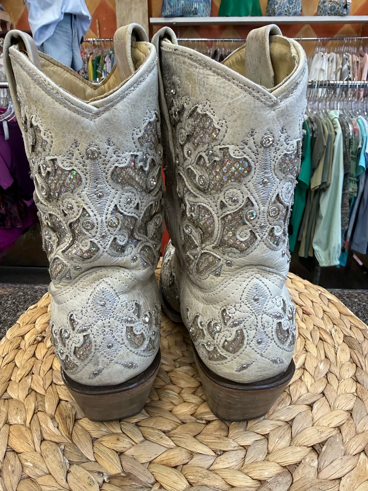 Pre-owned CORRAL Gray blend Sparkle Size 8 Designer Boot