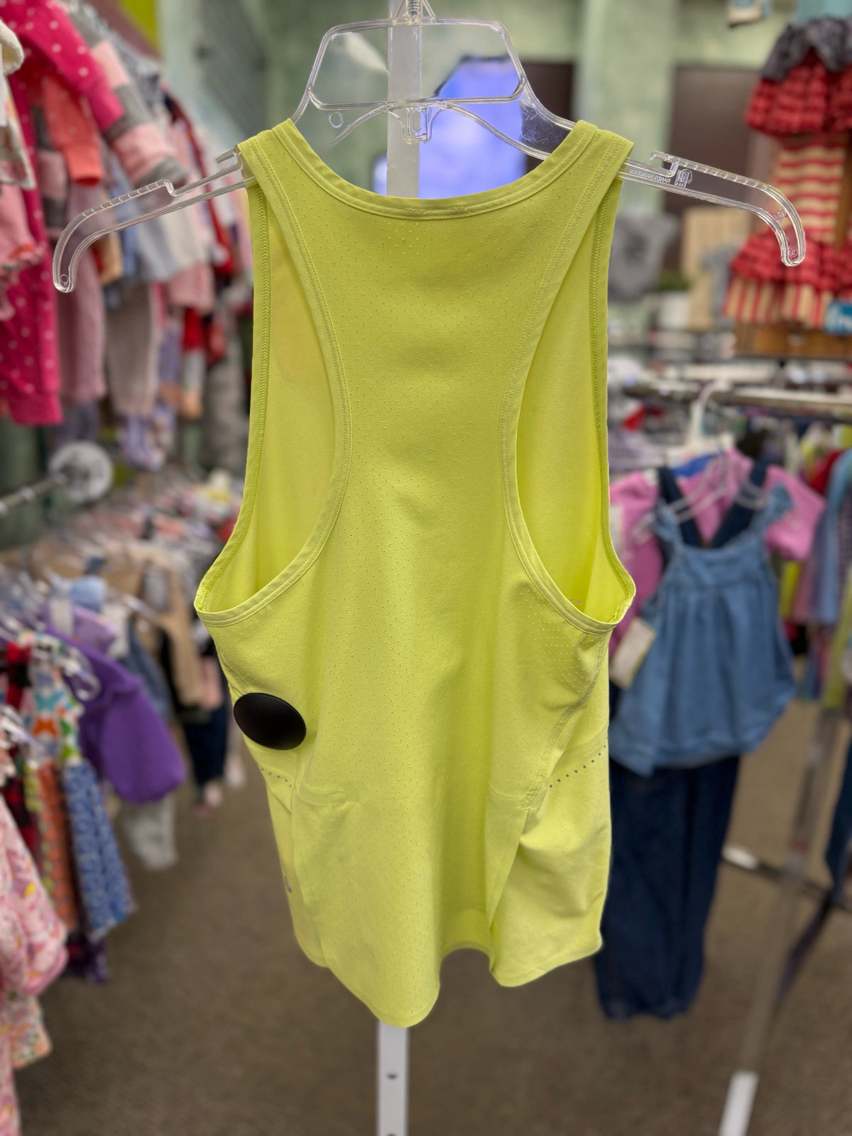 Pre-owned Lululemon Yellow Size 16 Sleeveless Girls Tee